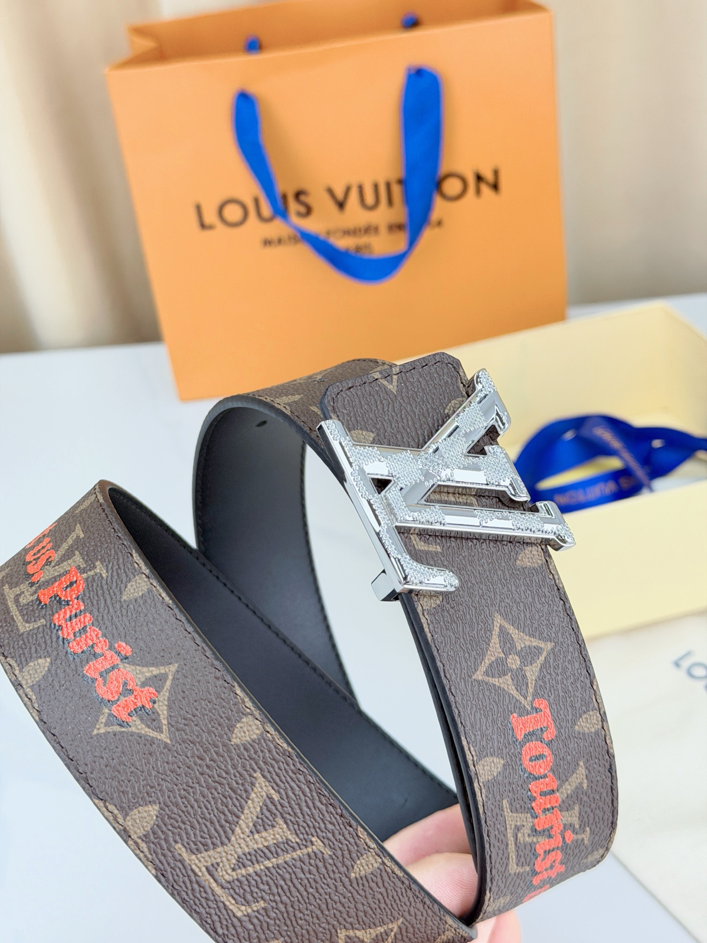 LV 4.0cm经典老花宽版腰带，深棕Monogram复古耐看，Tourist vs Purist特别款