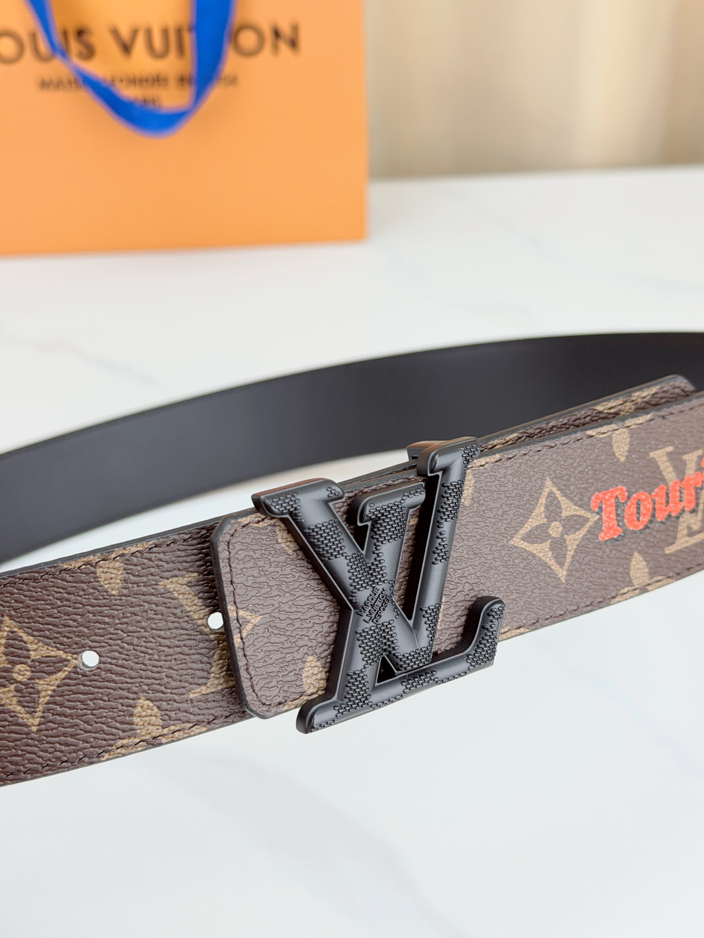 LV 4.0cm经典老花宽版腰带，深棕Monogram复古耐看，Tourist vs Purist特别款