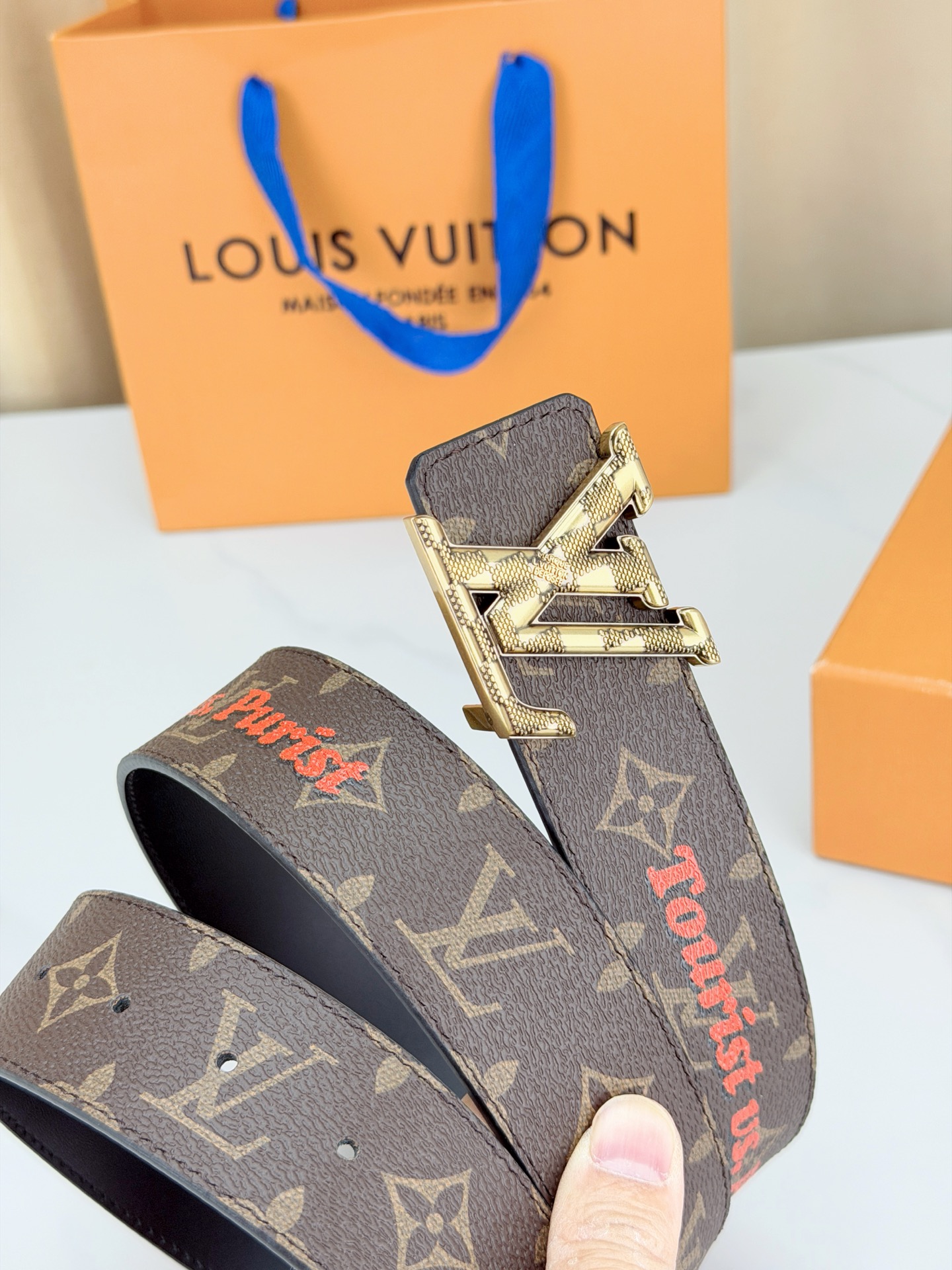 LV 4.0cm经典老花宽版腰带，深棕Monogram复古耐看，Tourist vs Purist特别款