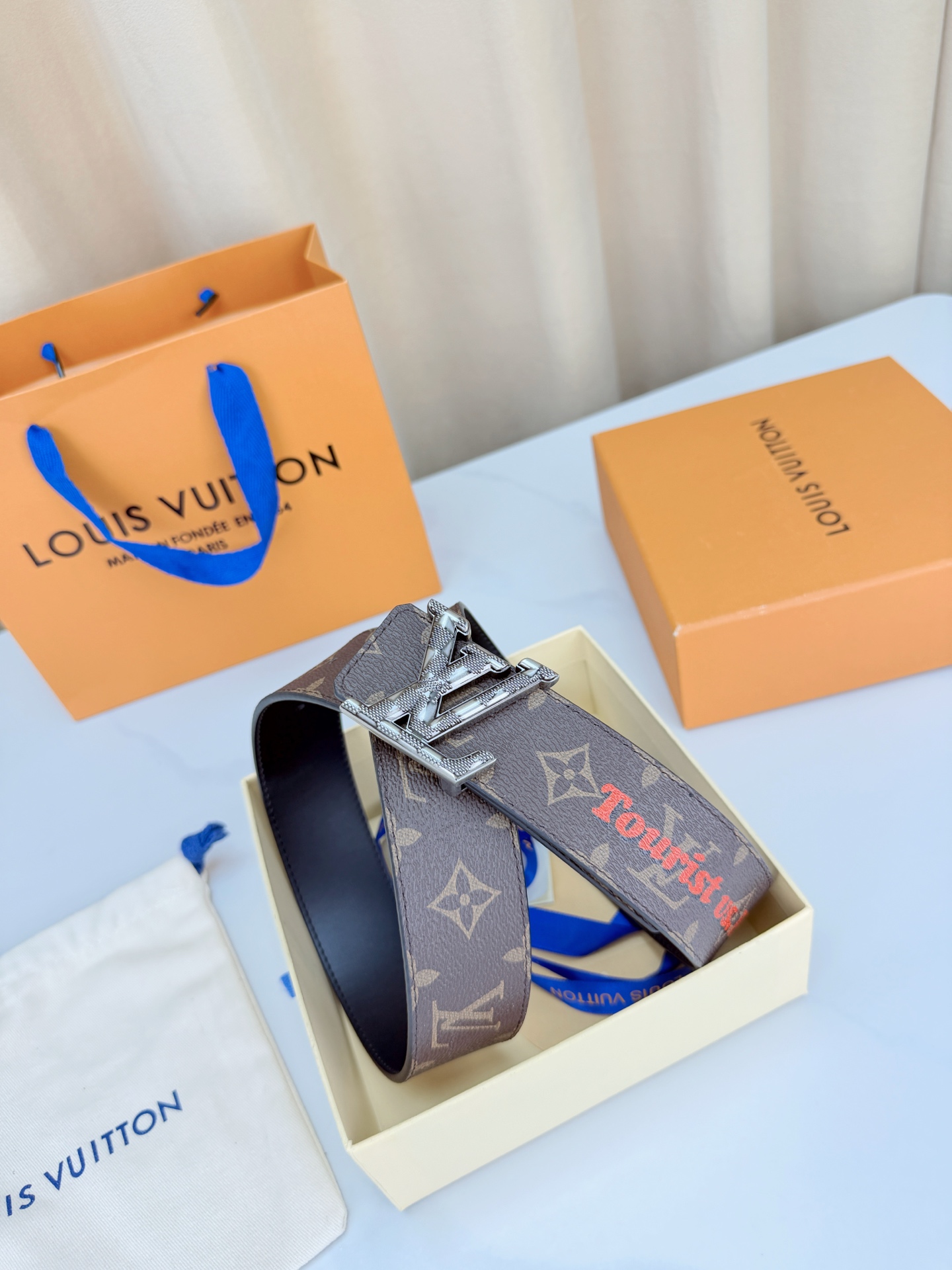 LV 4.0cm经典老花宽版腰带，深棕Monogram复古耐看，Tourist vs Purist特别款
