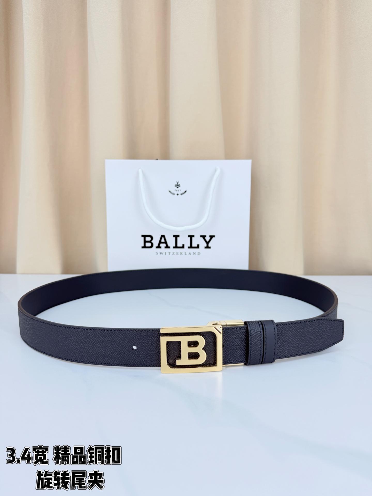 BALLY巴利 3.4cm黑色手掌皮带，细腻手掌牛皮质感高级饱满，经典B字铜扣辨识度拉满，旋转尾夹设计别