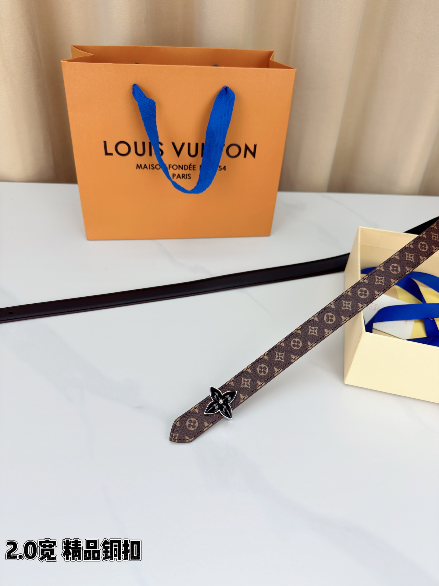 LV 2.0cm经典老花细腰带，深棕Monogram复古百搭，黑色珐琅四叶花铜扣酷飒精致，2.0cm细版
