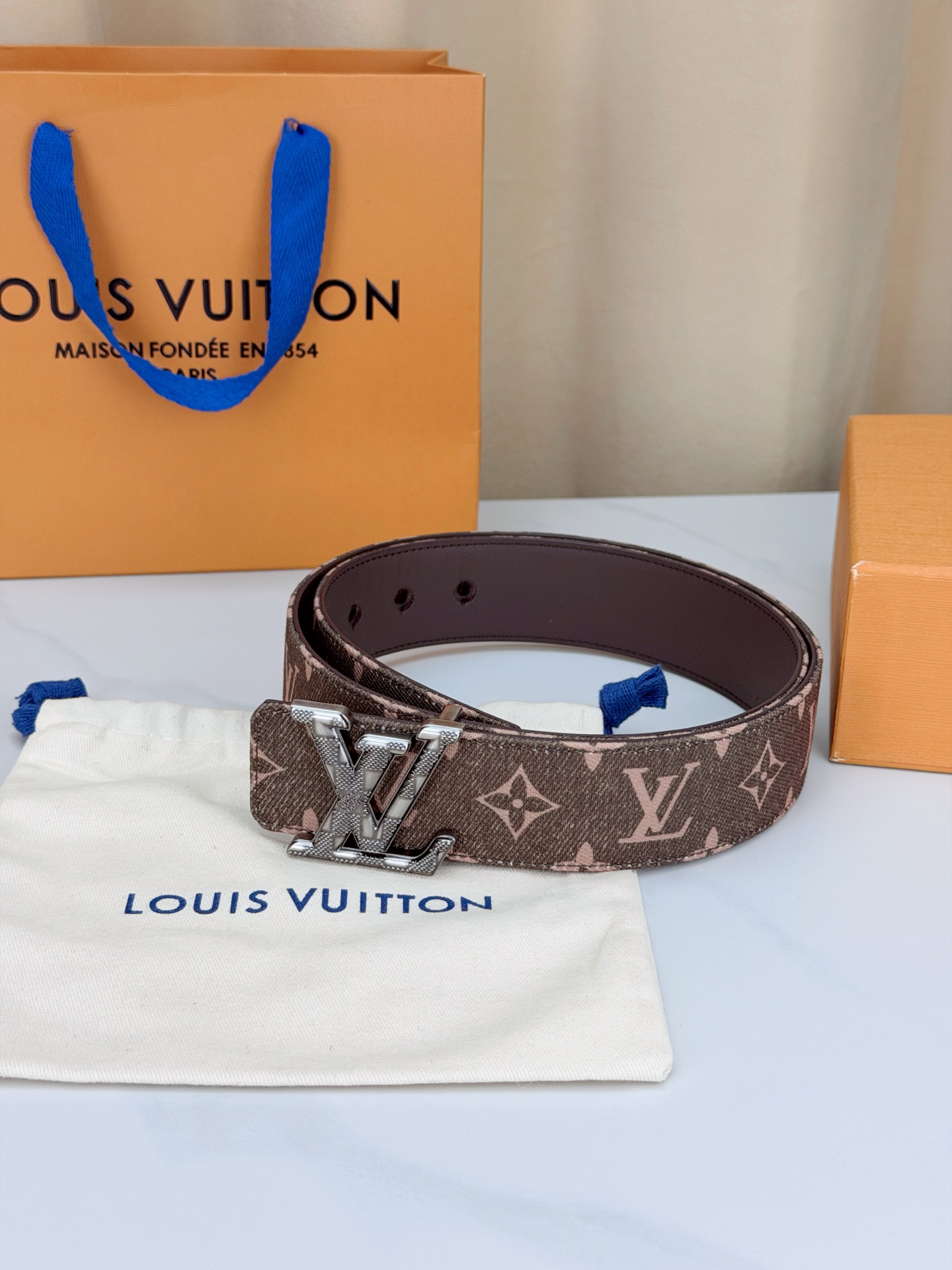 LV 4.0宽精品扣 粉棕丹宁老花腰带，Monogram牛仔提花复古温柔，立体LV字母扣哑黑/银/金/古铜/古金五色可选