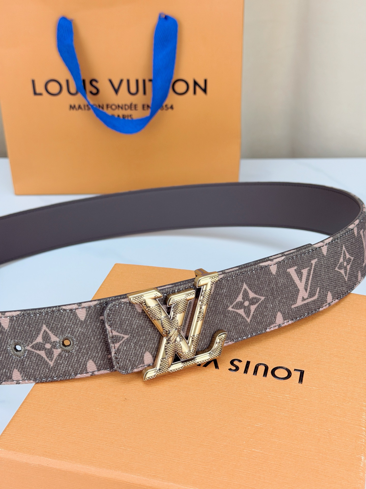 LV 4.0宽精品扣 粉棕丹宁老花腰带，Monogram牛仔提花复古温柔，立体LV字母扣哑黑/银/金/古铜/古金五色可选