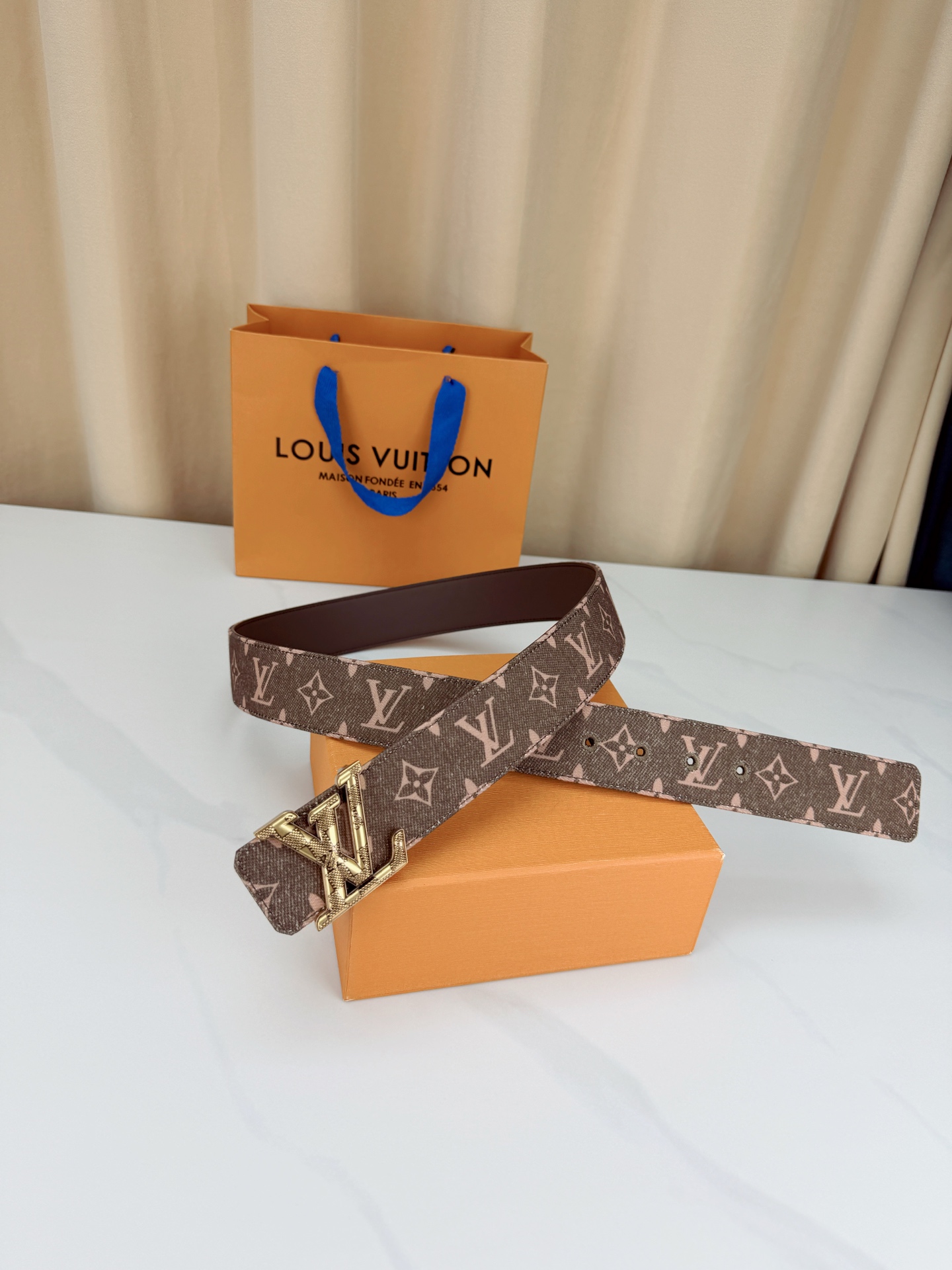 LV 4.0宽精品扣 粉棕丹宁老花腰带，Monogram牛仔提花复古温柔，立体LV字母扣哑黑/银/金/古铜/古金五色可选