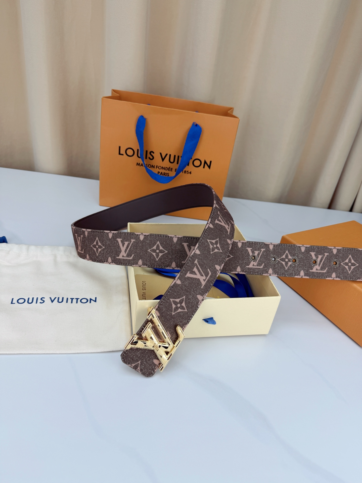 LV 4.0宽精品扣 粉棕丹宁老花腰带，Monogram牛仔提花复古温柔，立体LV字母扣哑黑/银/金/古铜/古金五色可选