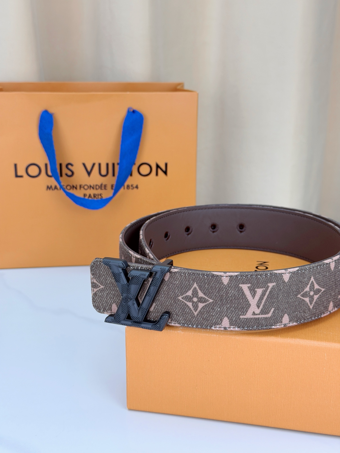 LV 4.0宽精品扣 粉棕丹宁老花腰带，Monogram牛仔提花复古温柔，立体LV字母扣哑黑/银/金/古铜/古金五色可选