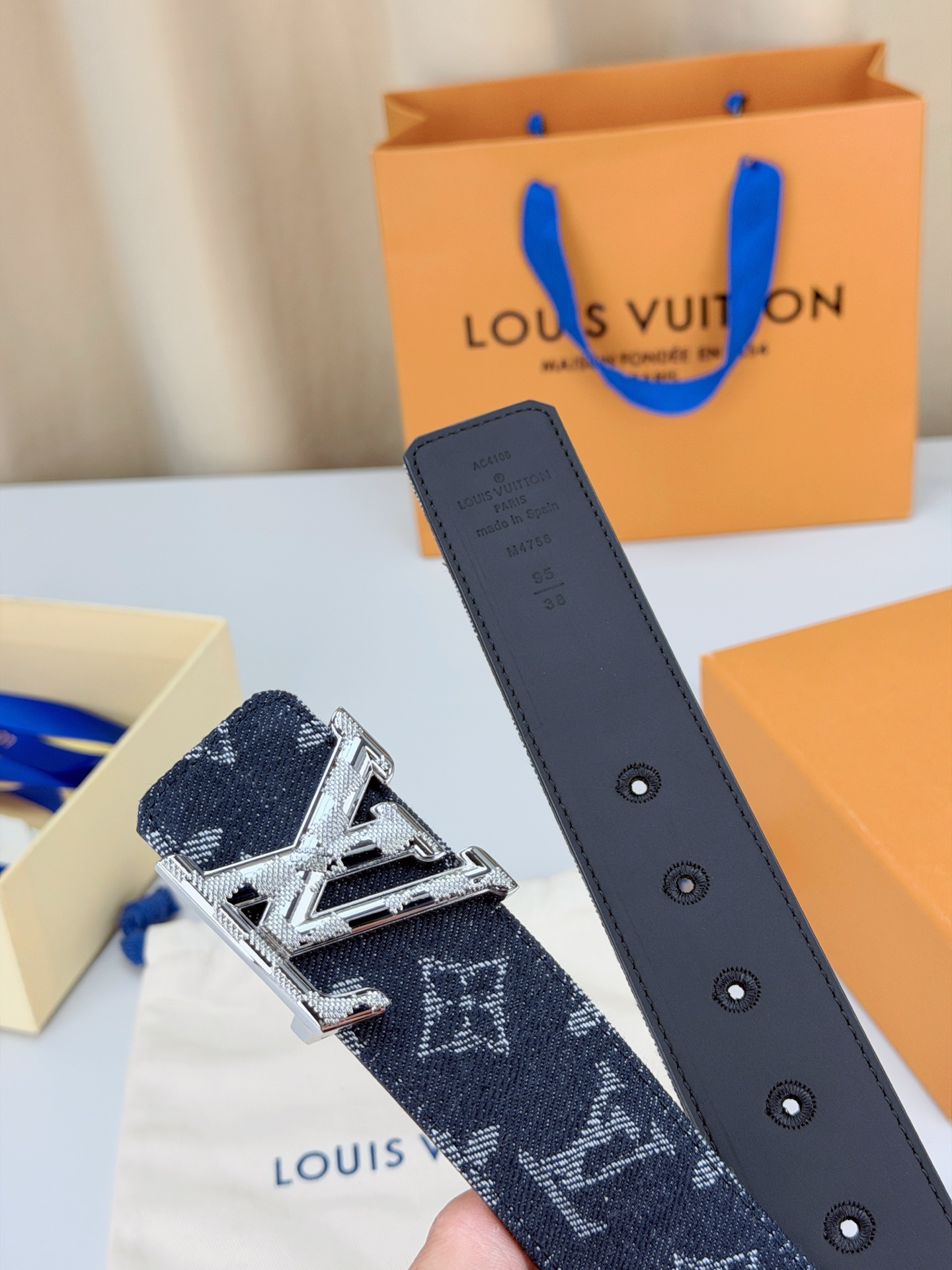 LV 4.0宽精品扣 黑丹宁老花腰带，深藏青Monogram牛仔提花复古有型，立体LV字母扣古铜/古白/银/金/哑黑五色