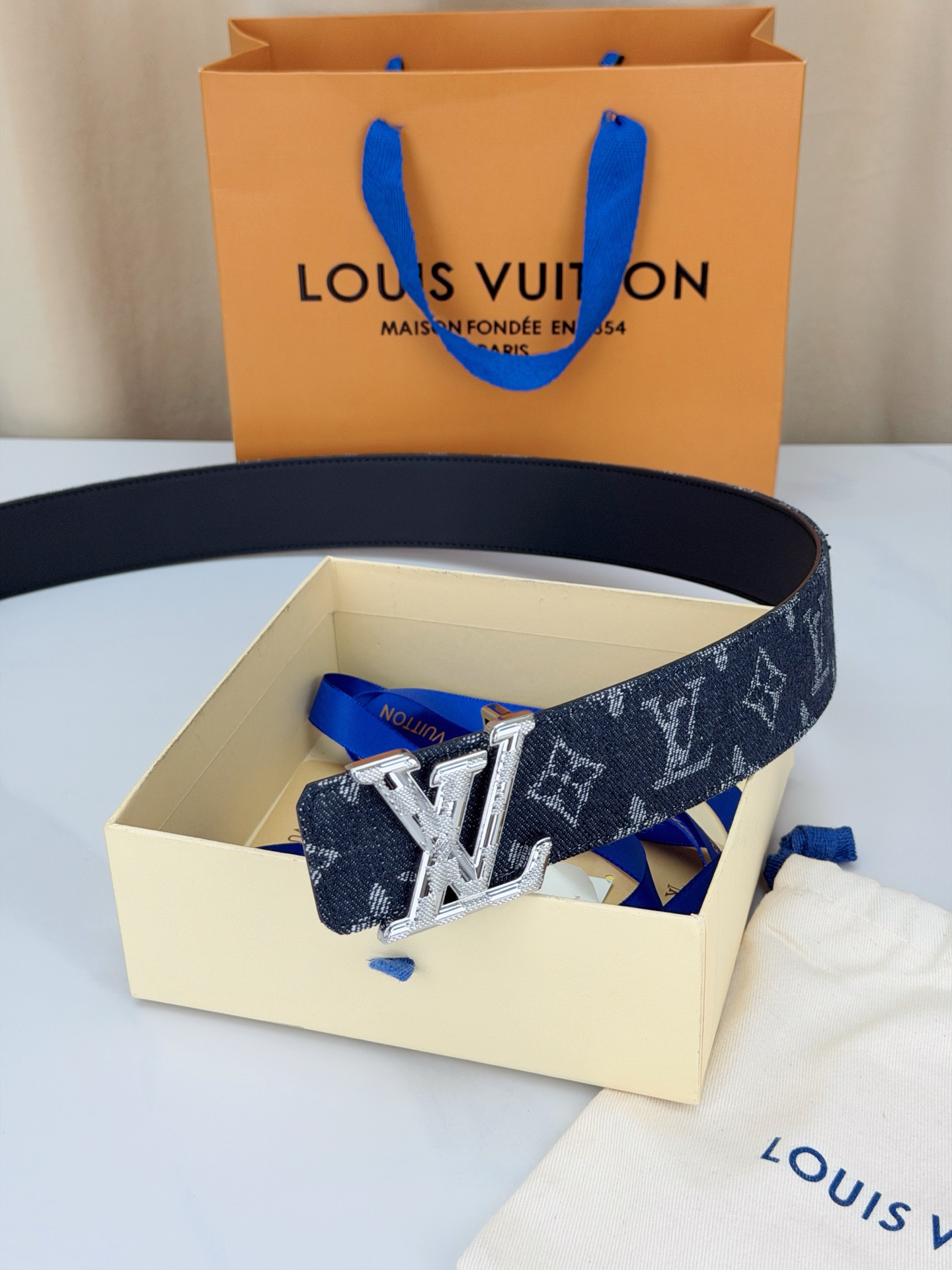 LV 4.0宽精品扣 黑丹宁老花腰带，深藏青Monogram牛仔提花复古有型，立体LV字母扣古铜/古白/银/金/哑黑五色
