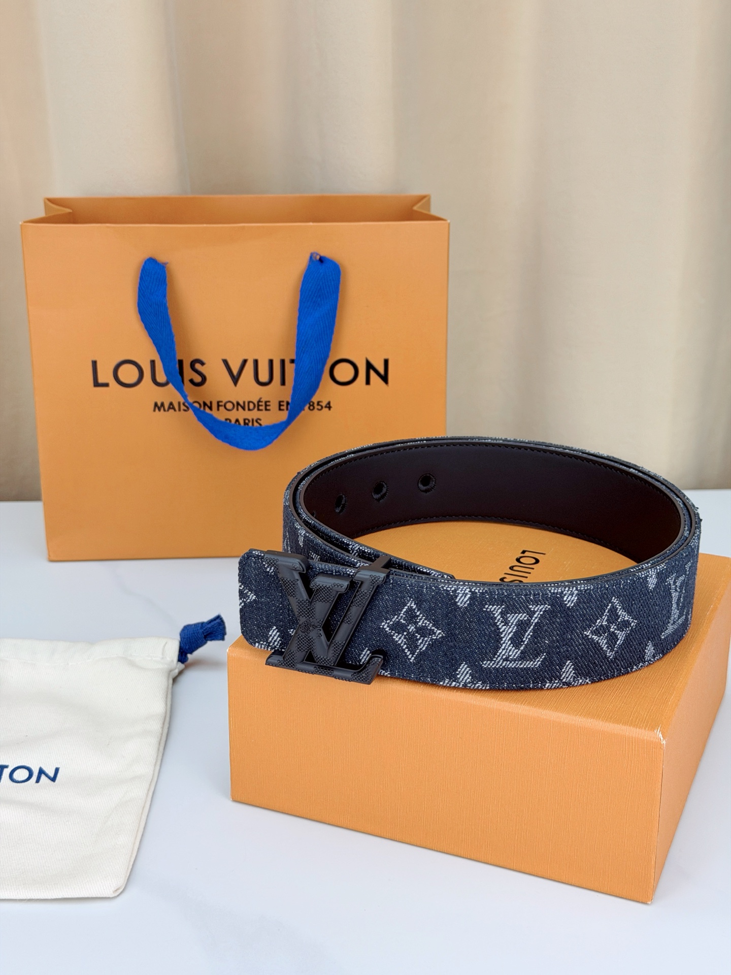 LV 4.0宽精品扣 黑丹宁老花腰带，深藏青Monogram牛仔提花复古有型，立体LV字母扣古铜/古白/银/金/哑黑五色