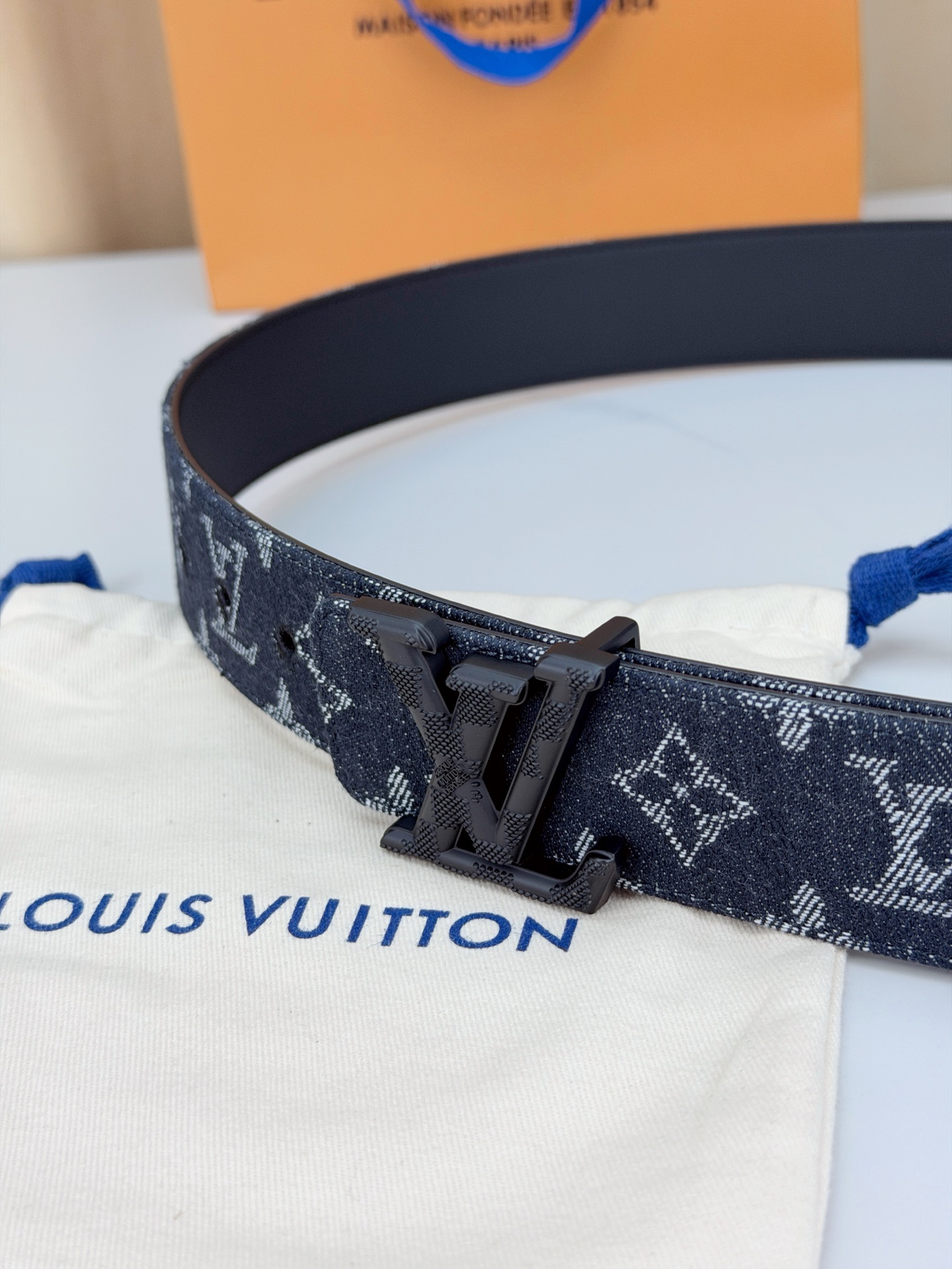 LV 4.0宽精品扣 黑丹宁老花腰带，深藏青Monogram牛仔提花复古有型，立体LV字母扣古铜/古白/银/金/哑黑五色