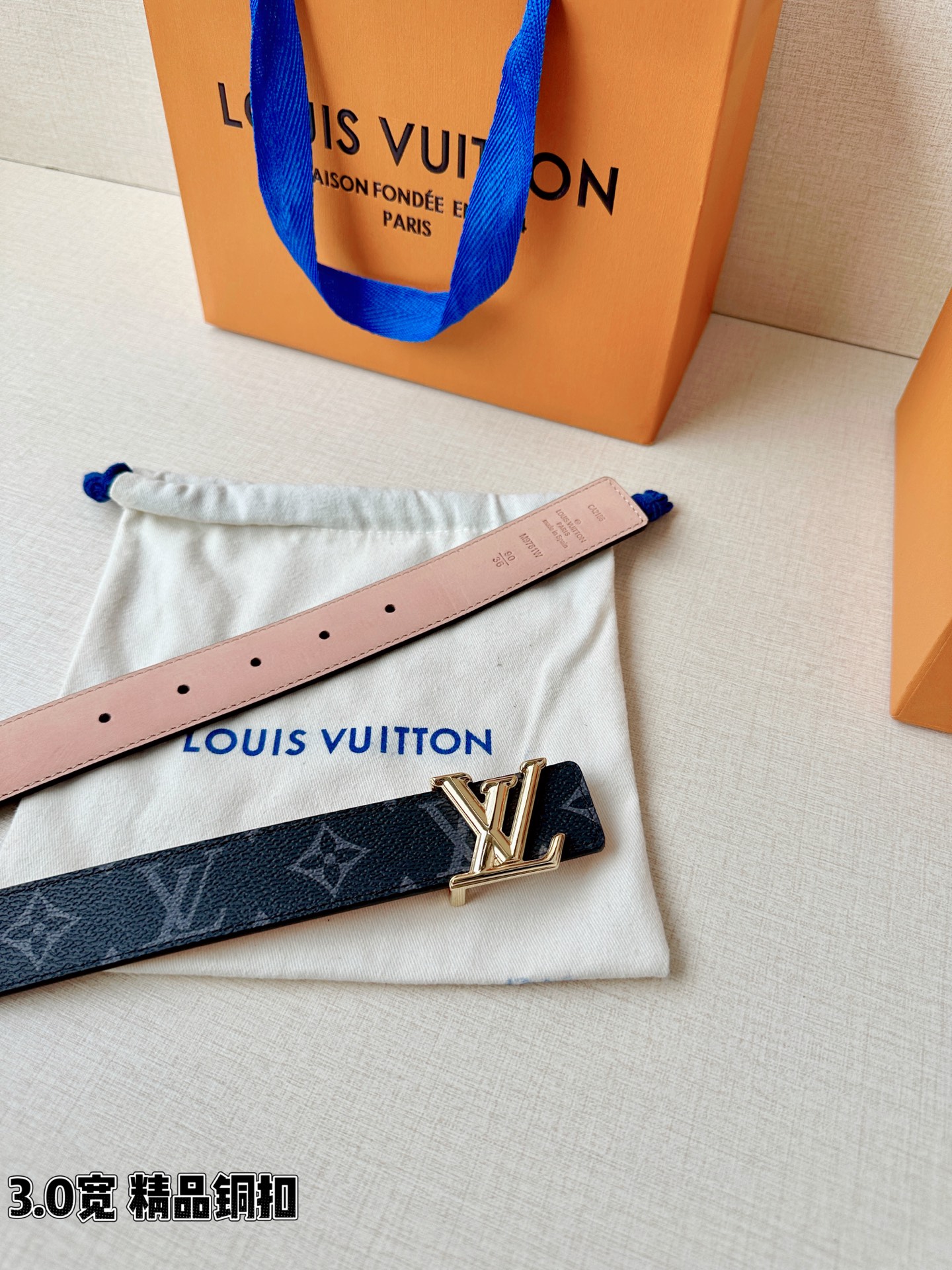 LV 3.0宽精品铜扣 经典老花/白棋盘格/黑花腰带，Monogram涂层帆布与Damier格纹三款可选，立体LV字母扣