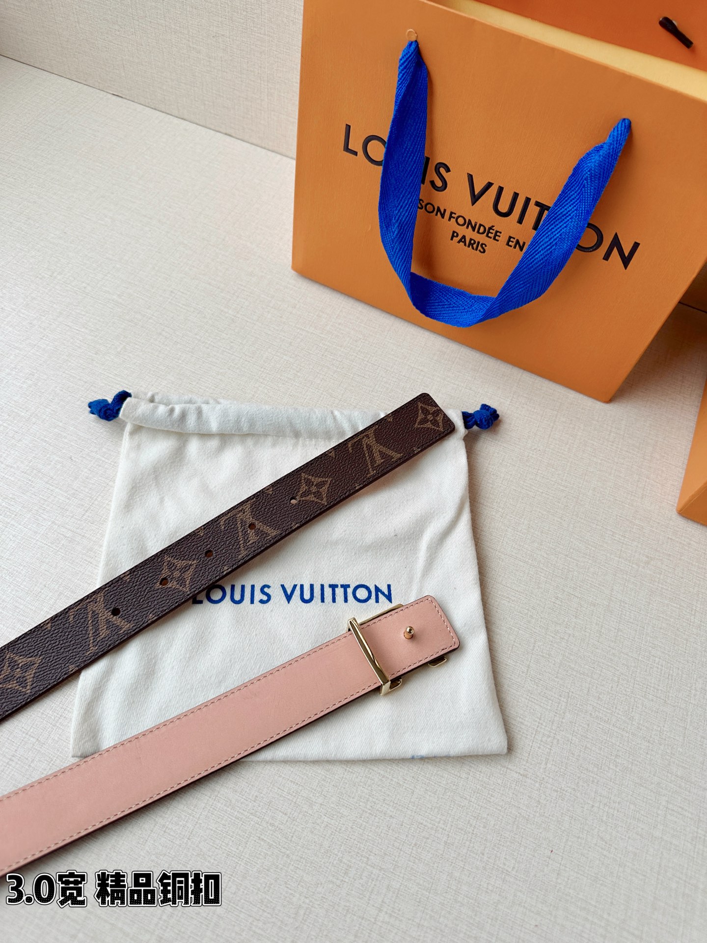 LV 3.0宽精品铜扣 经典老花/白棋盘格/黑花腰带，Monogram涂层帆布与Damier格纹三款可选，立体LV字母扣
