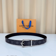 LV 3.4宽精品旋转铜扣腰带,黑老花涂层帆布,复古格纹经典耐看;铆钉马蹄针扣金/银/古白/古金四色色可选,可旋转双面结 LV 3.4宽精品旋转铜扣腰带,黑老花涂层帆布,复古格纹经典耐看;铆钉马蹄针扣金/银/古白/古金四色色可选,可旋转双面结