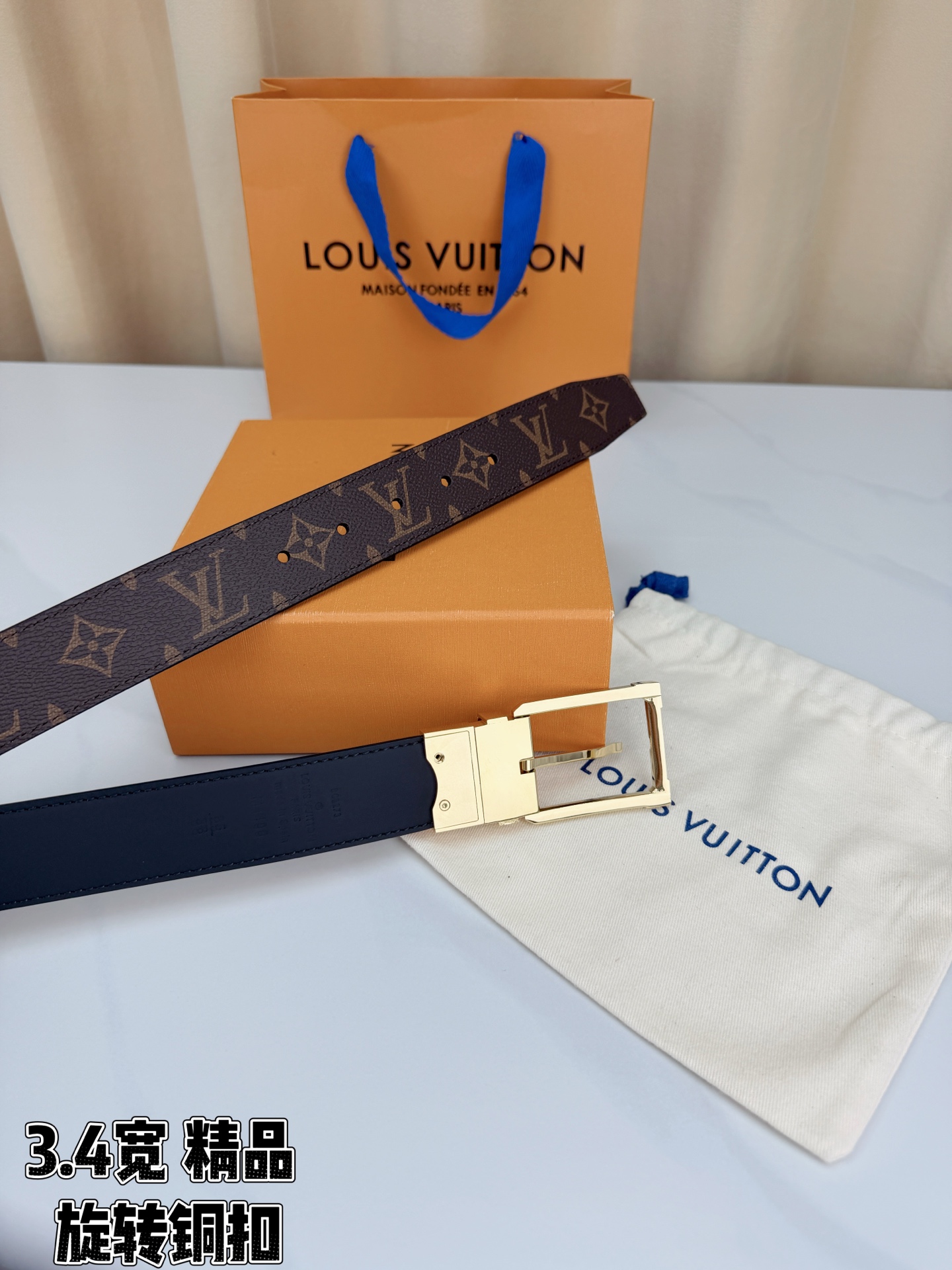 LV 3.4宽精品旋转铜扣腰带，经典老花涂层帆布，棕底金纹Monogram复古耐看；方形铆钉针扣银/金/枪/沙黑四色可选