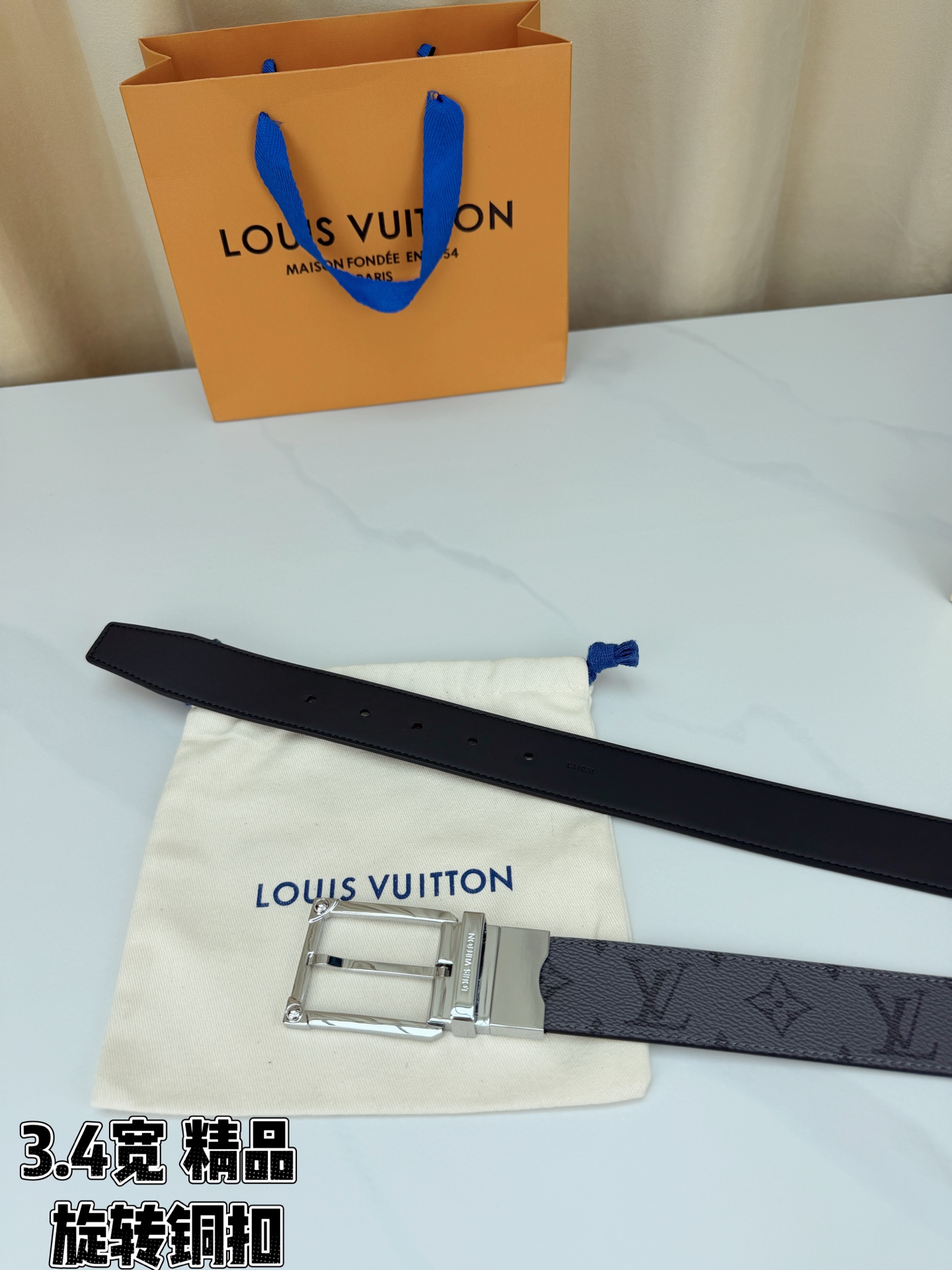 LV 3.4宽精品旋转铜扣腰带，黑灰老花涂层帆布，深灰Monogram低调耐看；方形铆钉针扣枪/黑/金/银四色可选，可旋