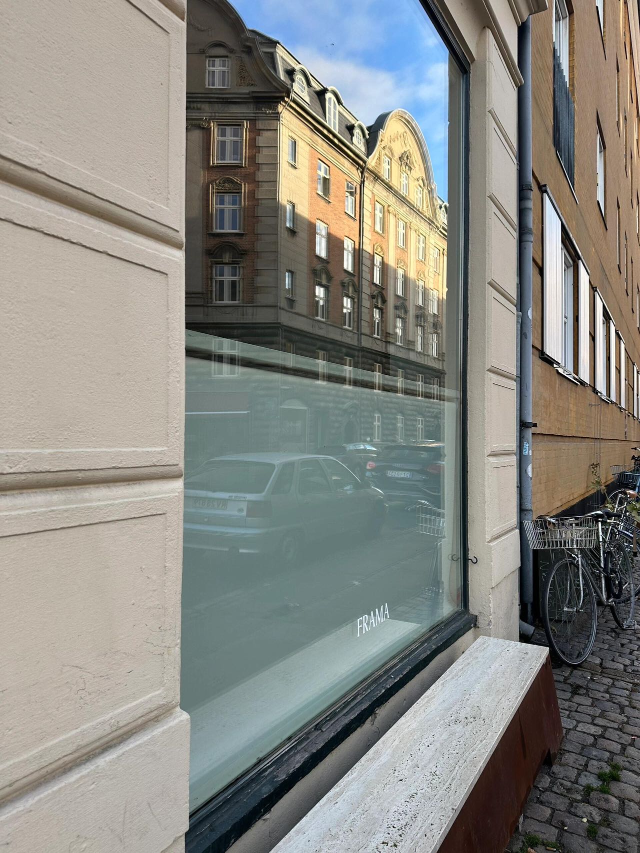 来自丹麦🇩🇰的Fram*,品牌致力用天然原料和简约美学打造高质的生活用品,店内的香氛产品很高调,在北欧流行多年深受消费者喜爱 6
