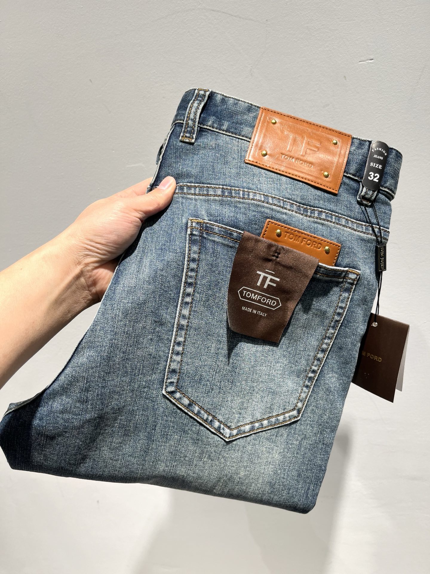Джинсы Tom Ford с пряжкой