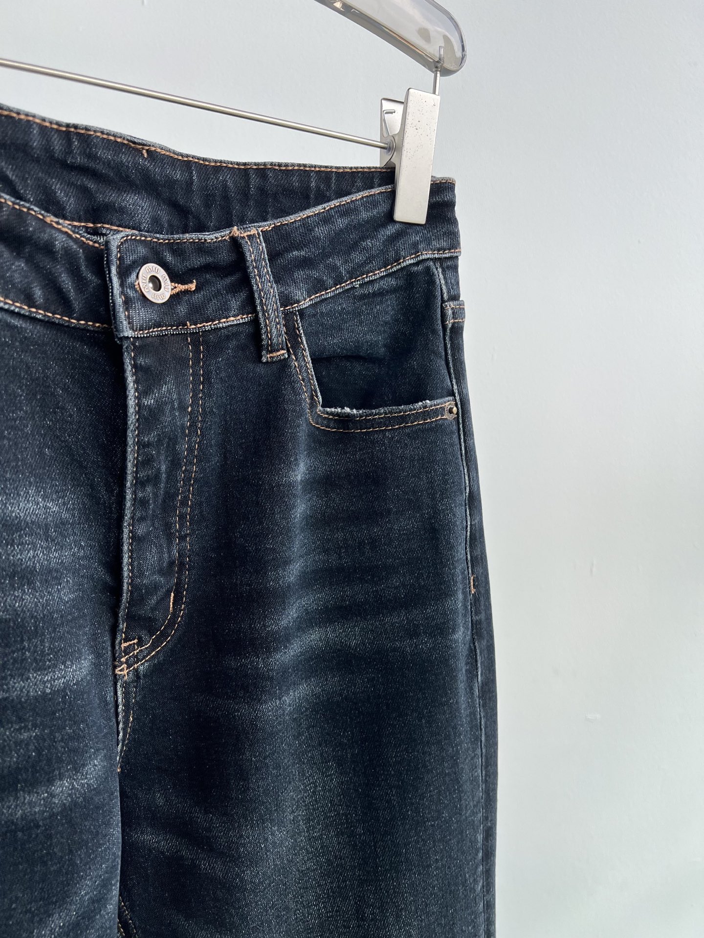 Miu Miu Vintage High-Waisted Flare Jeans, Gray-Blue Wash, Logo Detail 4 i1759659244520 704 0 2