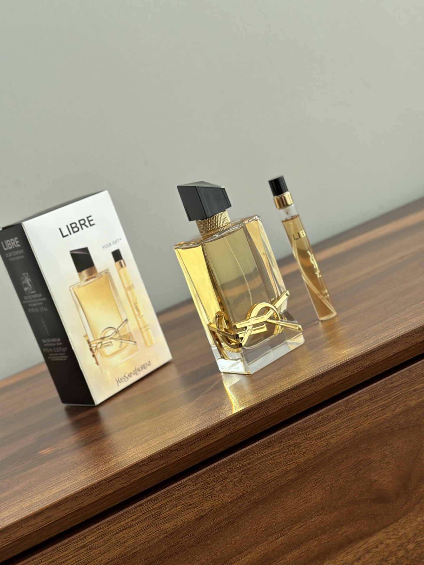 Saint Laurent Haute Couture Artisanal Perfumery Haute Fragrance Scent 2