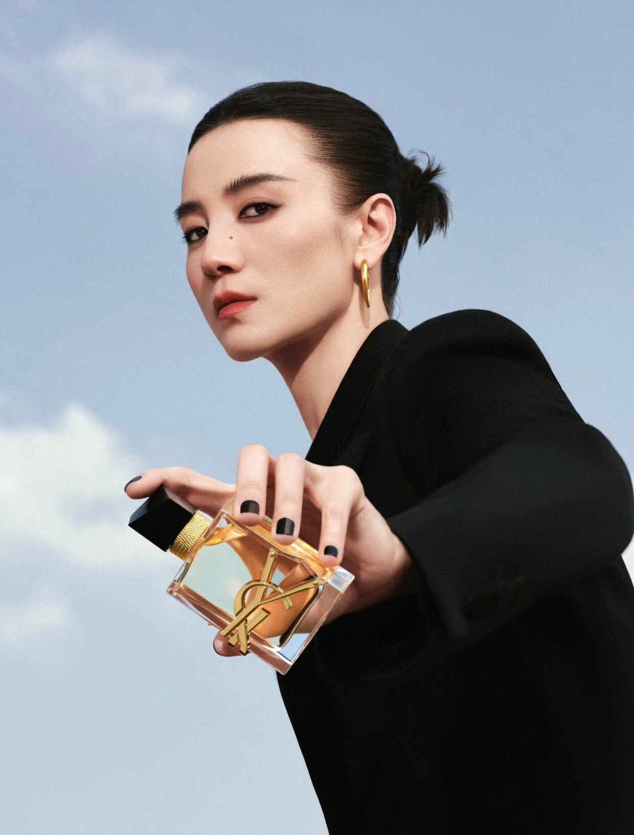 Van Cleef & Arpels Haute Couture Haute Couture Ready-to-Wear Clothing 6