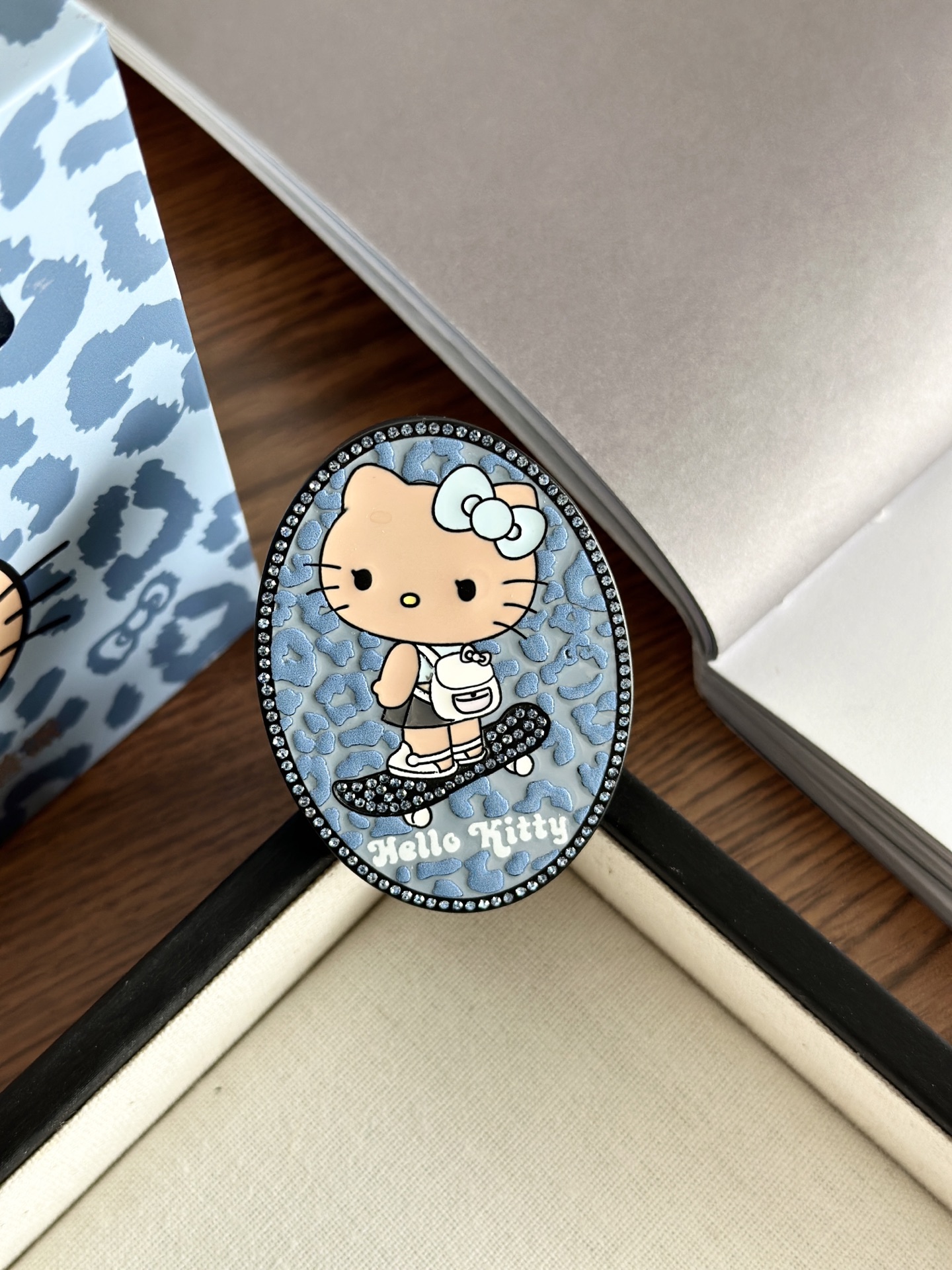 NO:811261,Denim leopard print; car fragrance, home fragrance, candle19860909牛仔豹纹；,车载香薰.居家香氛.蜡烛,accessory