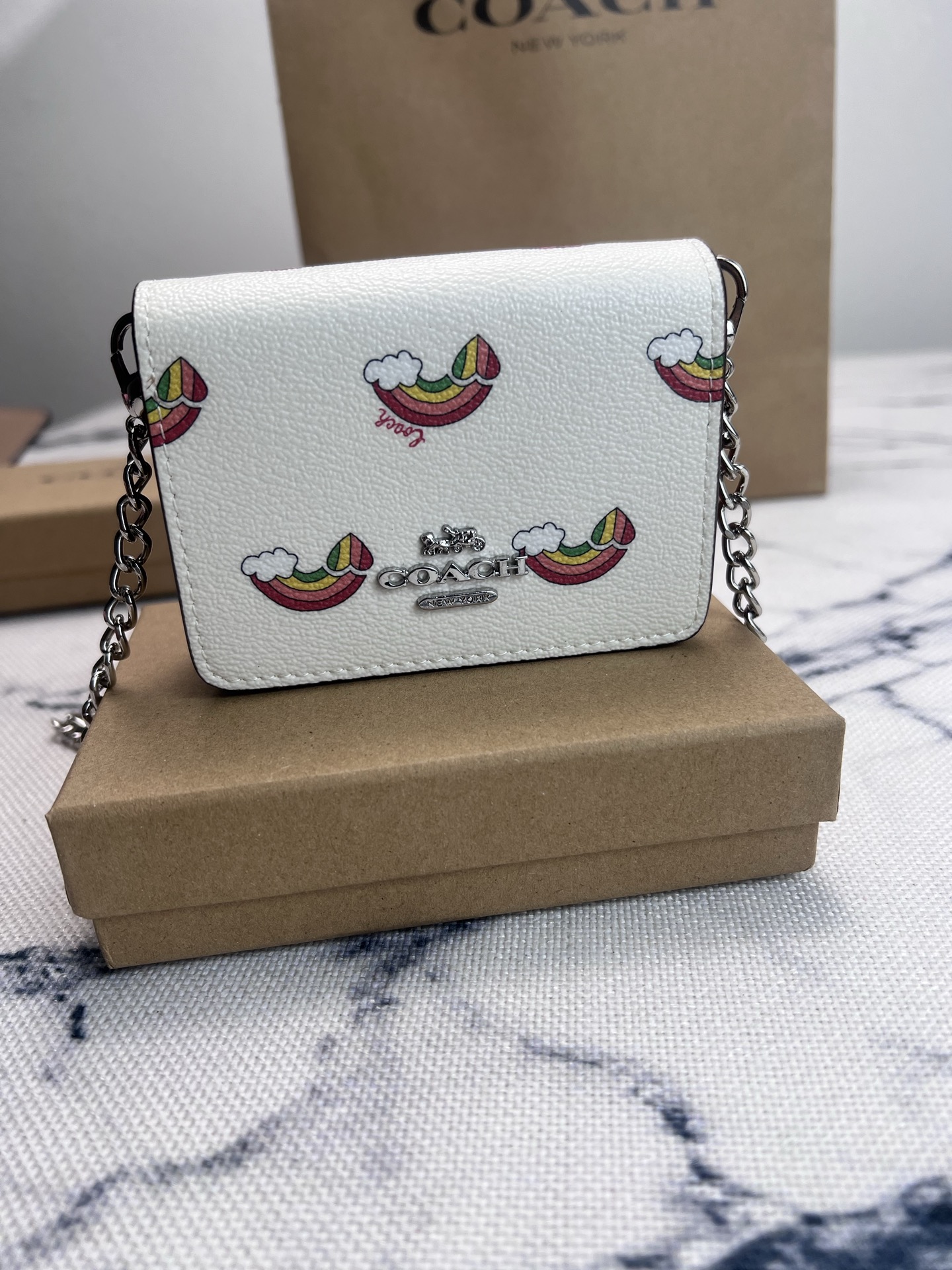 Coach COACH蔻驰 CK391彩虹 按扣开合折叠每一款都正中老阿姨的少女心 不会夸张的包包