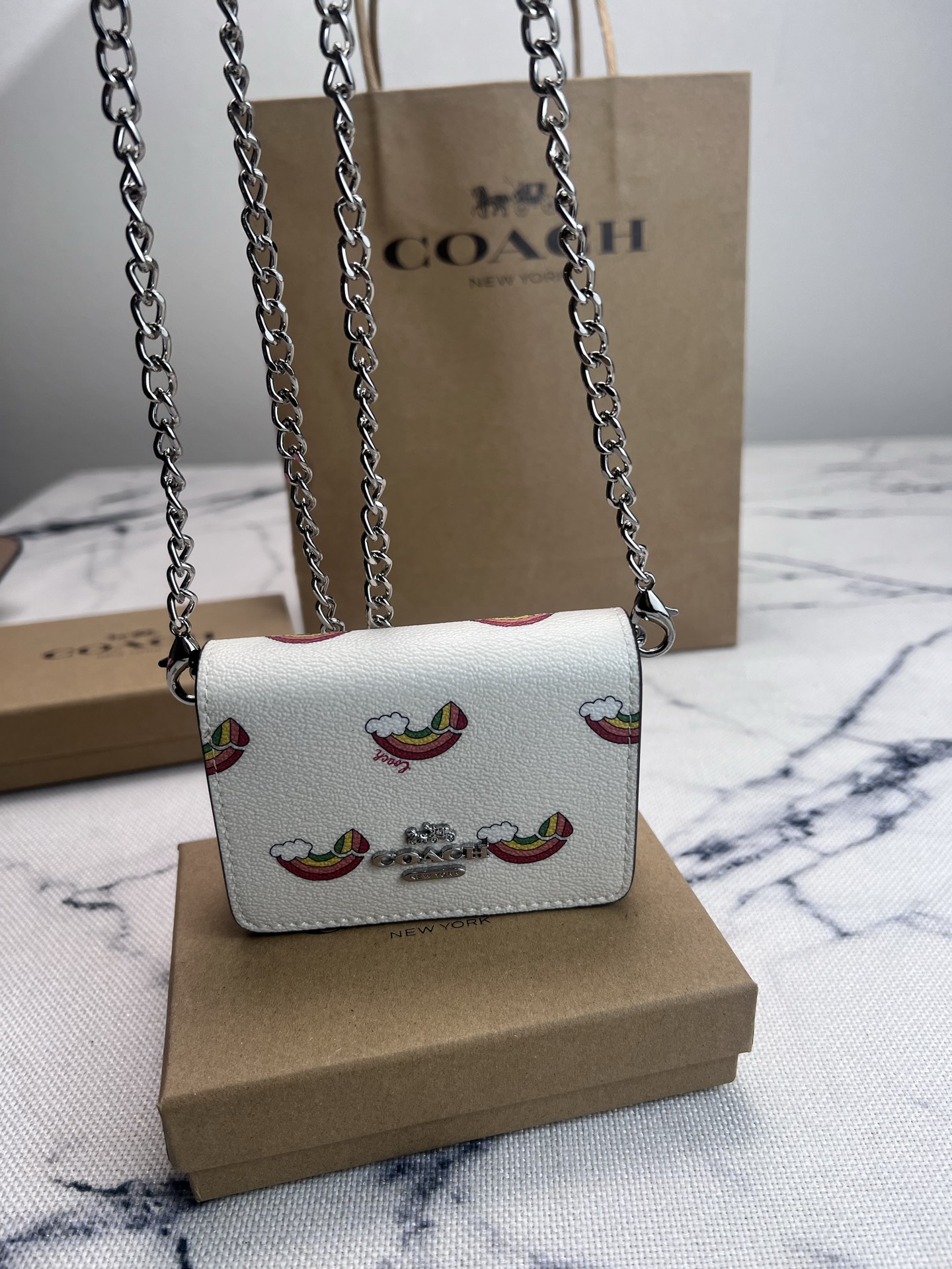 Coach COACH蔻驰 CK391彩虹 按扣开合折叠每一款都正中老阿姨的少女心 不会夸张的包包