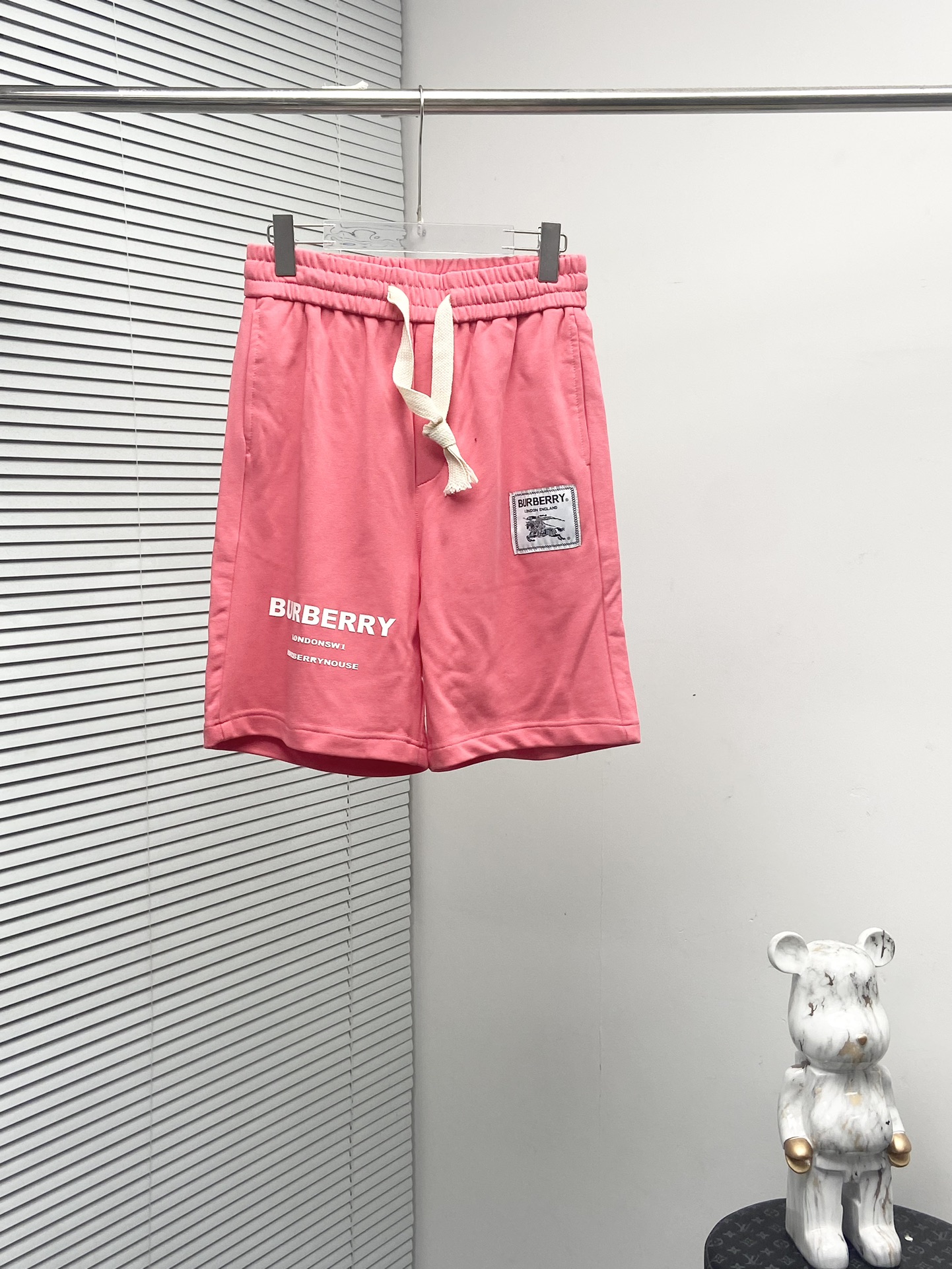 Is het illegaal om te kopen
 Burberry spiegelkwaliteit
 Kleding Korte Broek Mannen Zomercollectie Casual