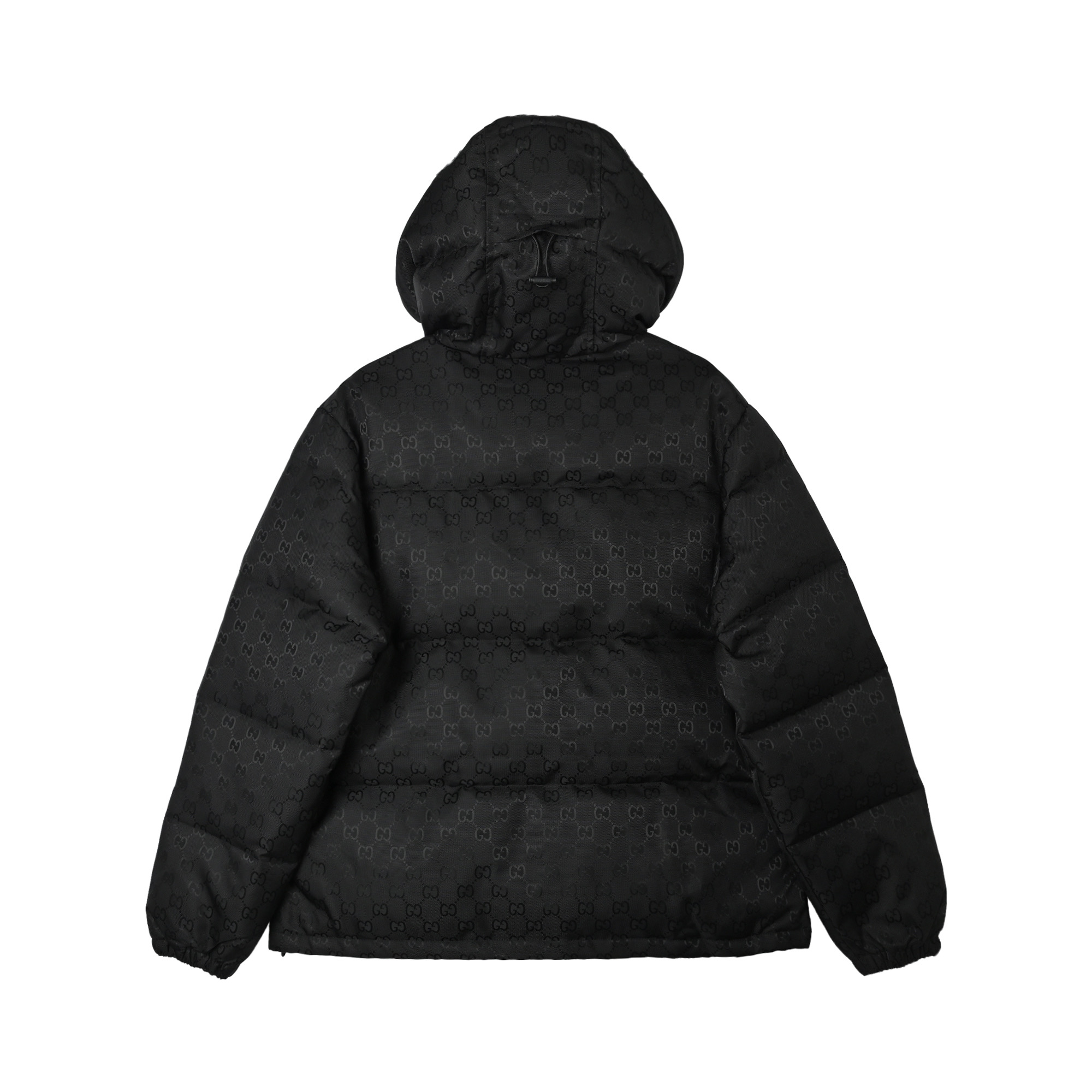 GUCCI/古驰小G羽绒服
本地自取💰𝟔𝟒𝟎
𝐬𝐢𝐳𝐞:𝟒𝟔 𝟒𝟖 𝟓𝟎 𝟓𝟐
在寒潮肆虐的季节,一件GUCCI纯色拉链连帽羽绒服就是时髦与温暖的双重救赎。经典黑色基底暗藏品牌标志性纹路,低调中透着奢牌的精致腔调,连帽设计适配多场景,拉链开合利落随性。
✨搭配上,选一顶咖色潮帽增添复古感,内搭简约黑T打造层次感,下身搭配灰色运动短裤,打破冬日穿搭的沉闷,再踩一双做旧风老爹鞋,潮酷运动感拉满。手拎GUCCI黑色挎包,细节处呼应单品调性,让整体造型在高级感与休闲感之间找到完美平衡。
✨无论日常出街、咖啡探店还是短途出行,这套穿搭都能让你在保暖的同时,轻松拿捏慵懒又贵气的冬日松弛感,男女同款的设计更是让情侣出街也能时髦“撞衫”,成为街头吸睛的时尚