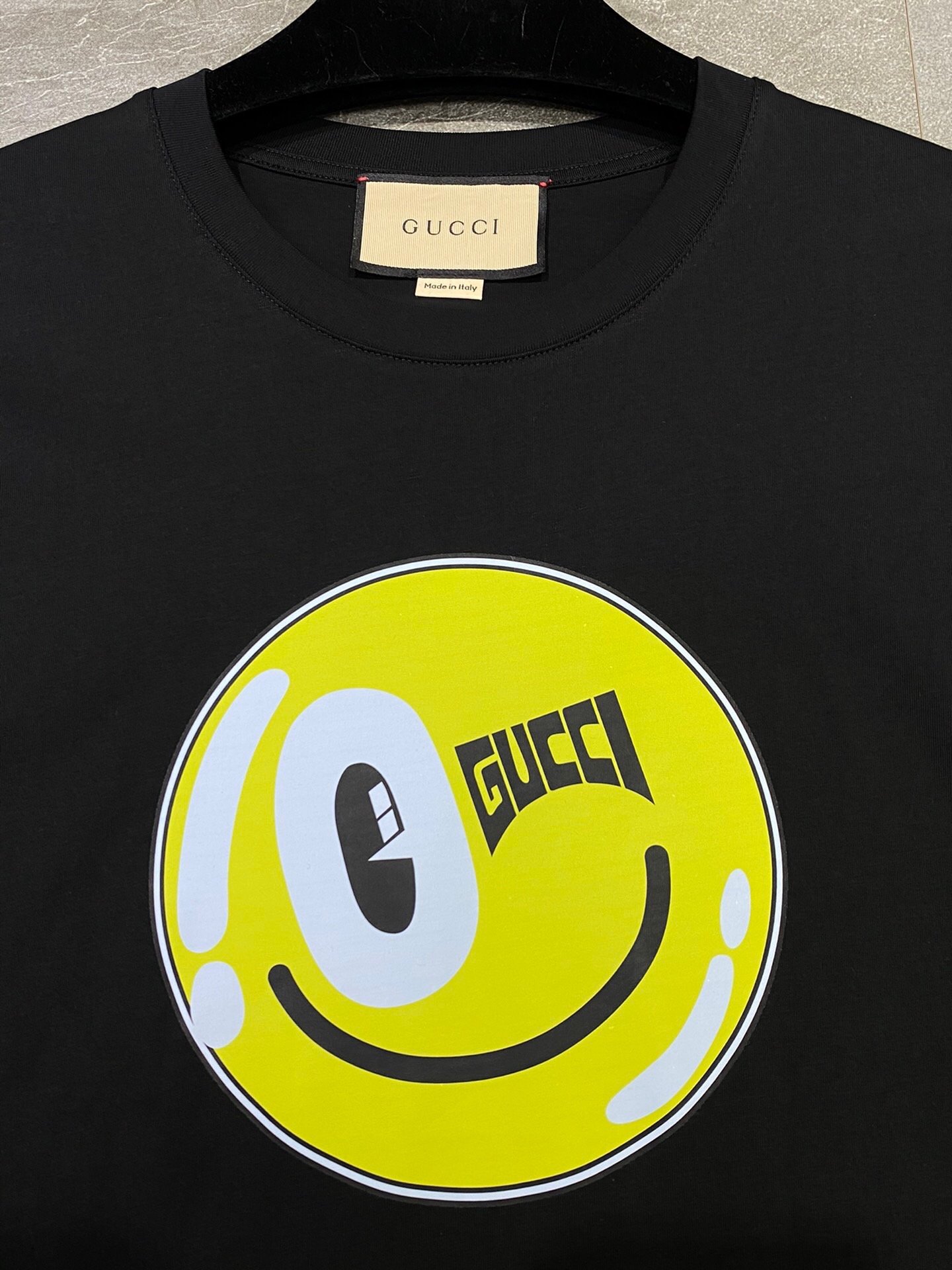 独家首发高端原单品质GU*CI24新款印花卡通黄色笑脸logo字母T恤短袖印花可爱帅气又时髦的调调！进口