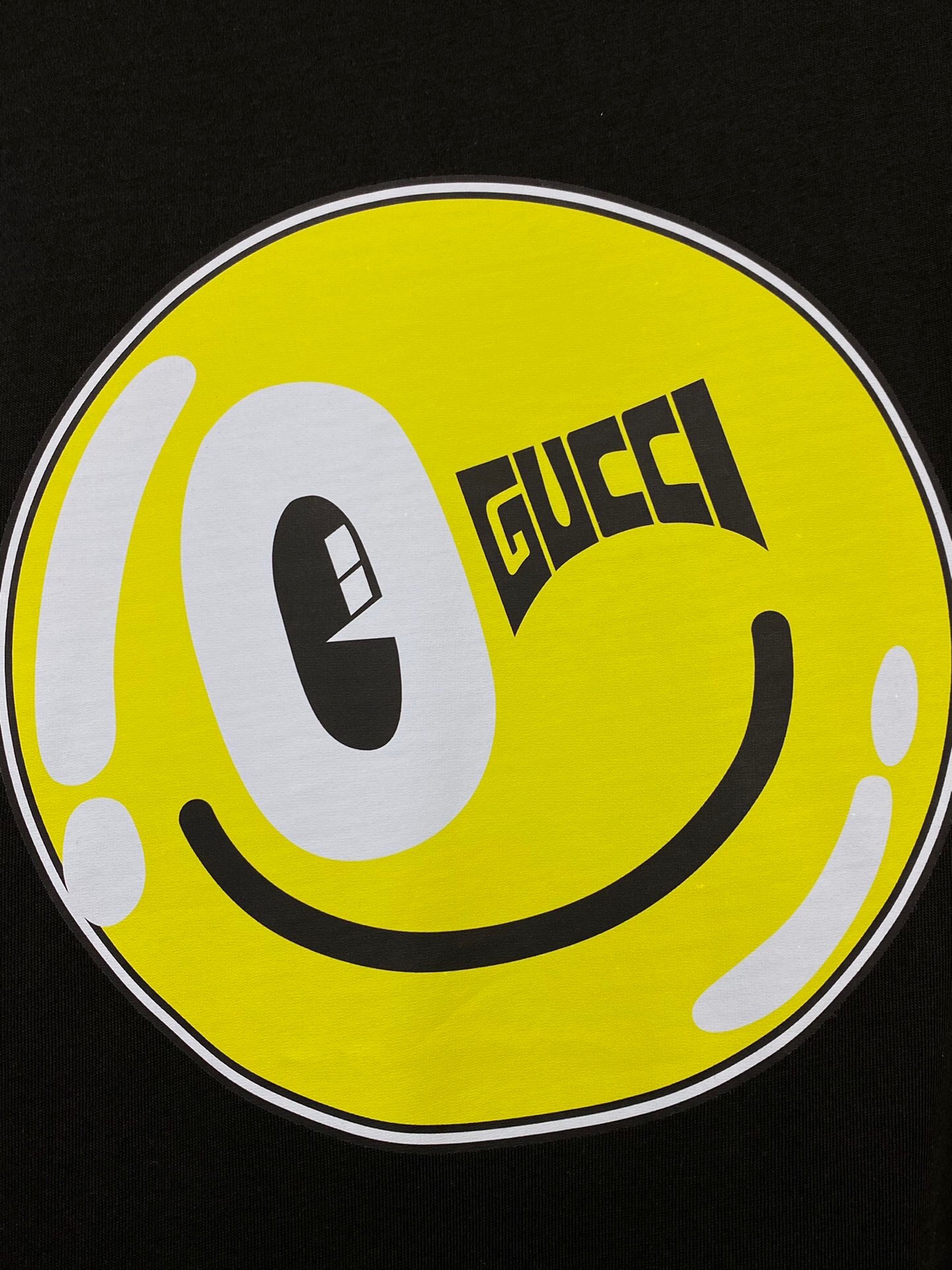 独家首发高端原单品质GU*CI24新款印花卡通黄色笑脸logo字母T恤短袖印花可爱帅气又时髦的调调！进口