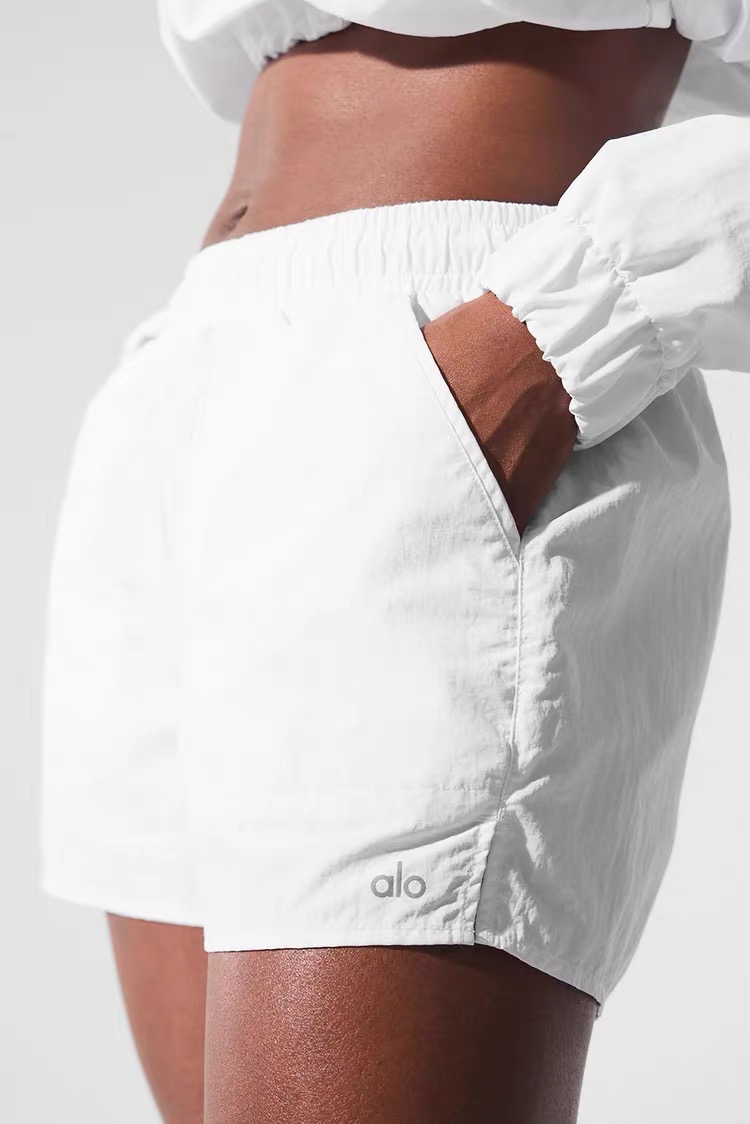 Quality Single-Size Female Suit with Iconic 3D Silica Logo - 图片 1