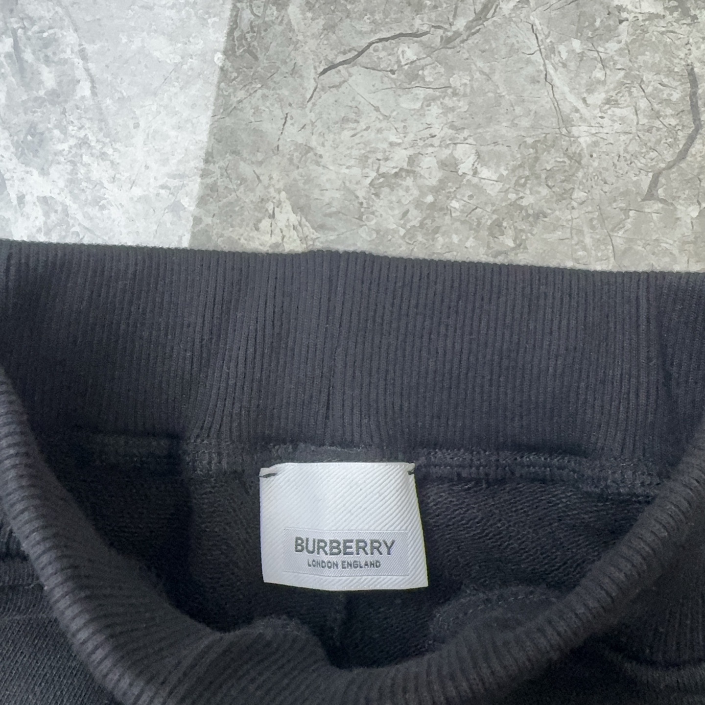 High-End Child Suit with Classic Knitting Shorts: Burber*y 25/New Collection Summary - 图片 4