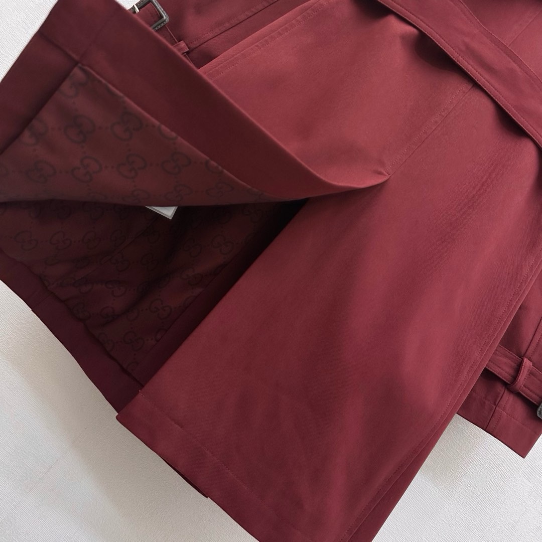 “Stylish Gucci Single-Rate Female Suit with Angolan Red Collar Coat” - 图片 6