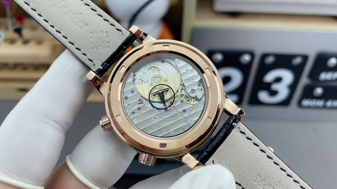 百达翡丽 Patek Philippe 高级成衣风衣外套及大衣服饰 #DC2B65E4 8