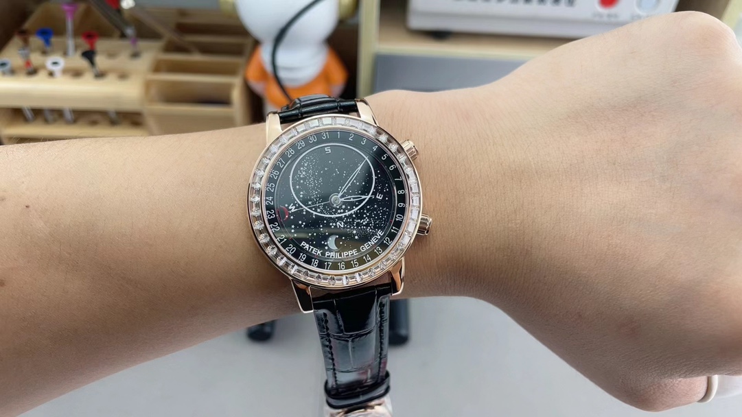 百达翡丽 Patek Philippe 高级成衣风衣外套及大衣服饰 #DC2B65E4 5