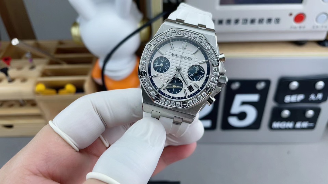 爱彼 Audemars Piguet 高级成衣风衣外套及大衣服饰 #93AD86DD 3