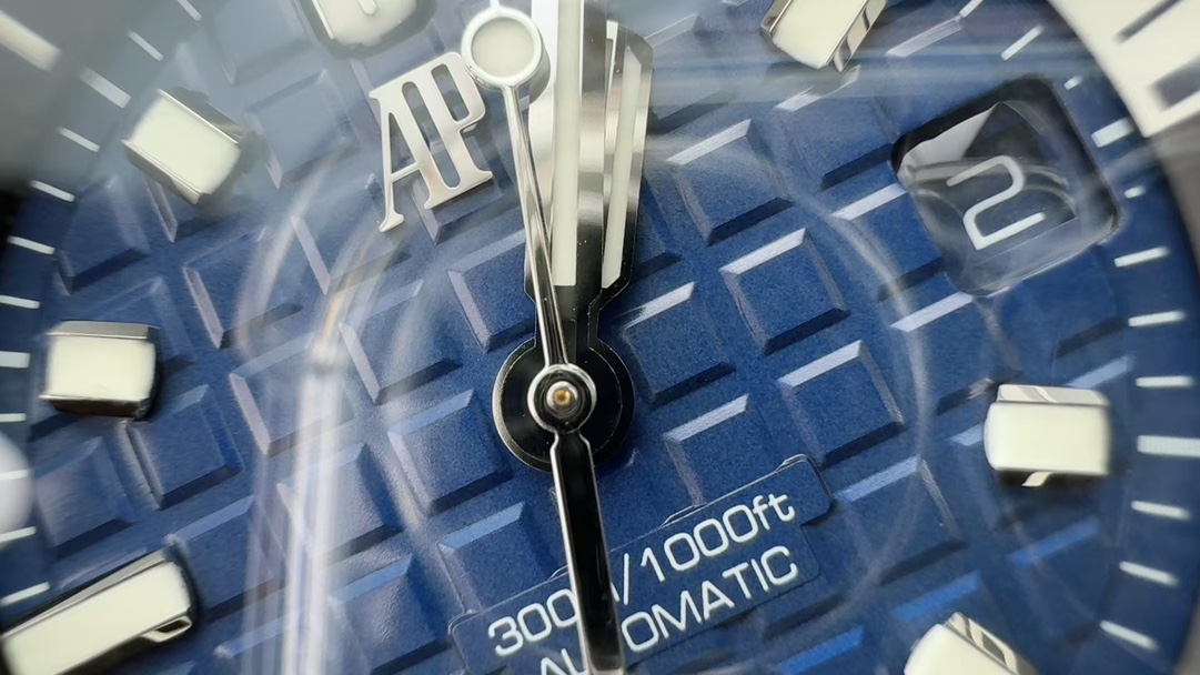 爱彼 Audemars Piguet 高级成衣风衣外套及大衣服饰 #1E4D0538 5