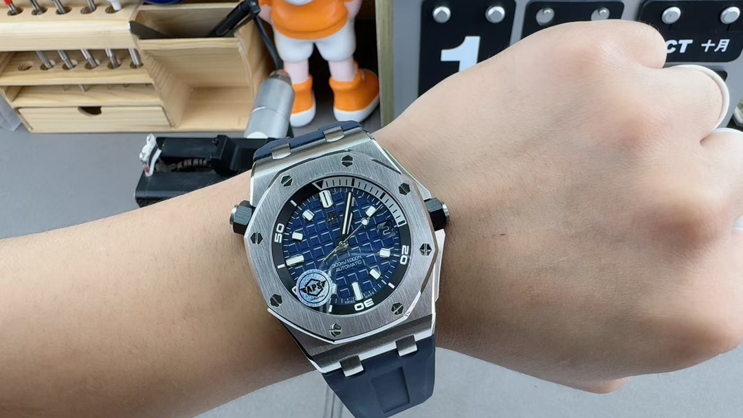 爱彼 Audemars Piguet 高级成衣风衣外套及大衣服饰 #1E4D0538 6