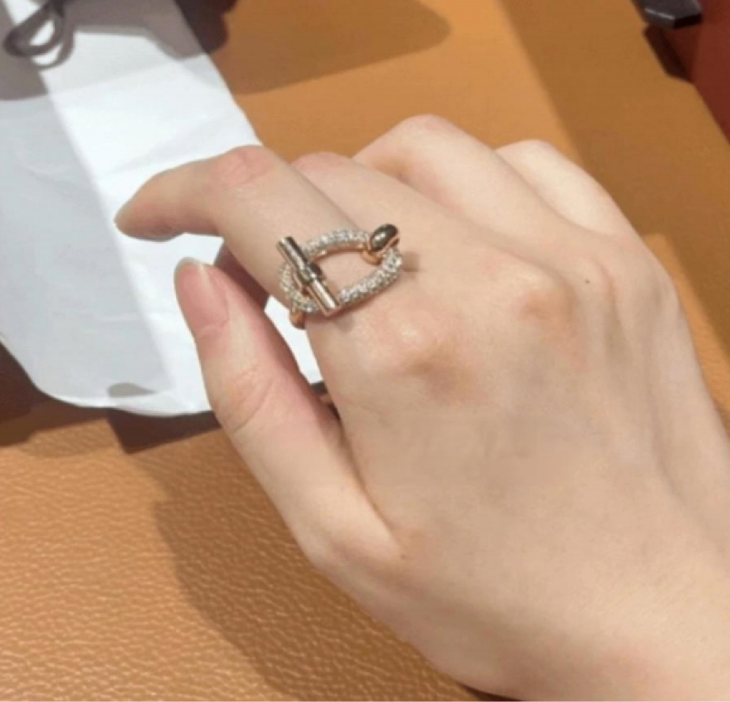 Hermès 爱马仕猪鼻子戒指，678码，185