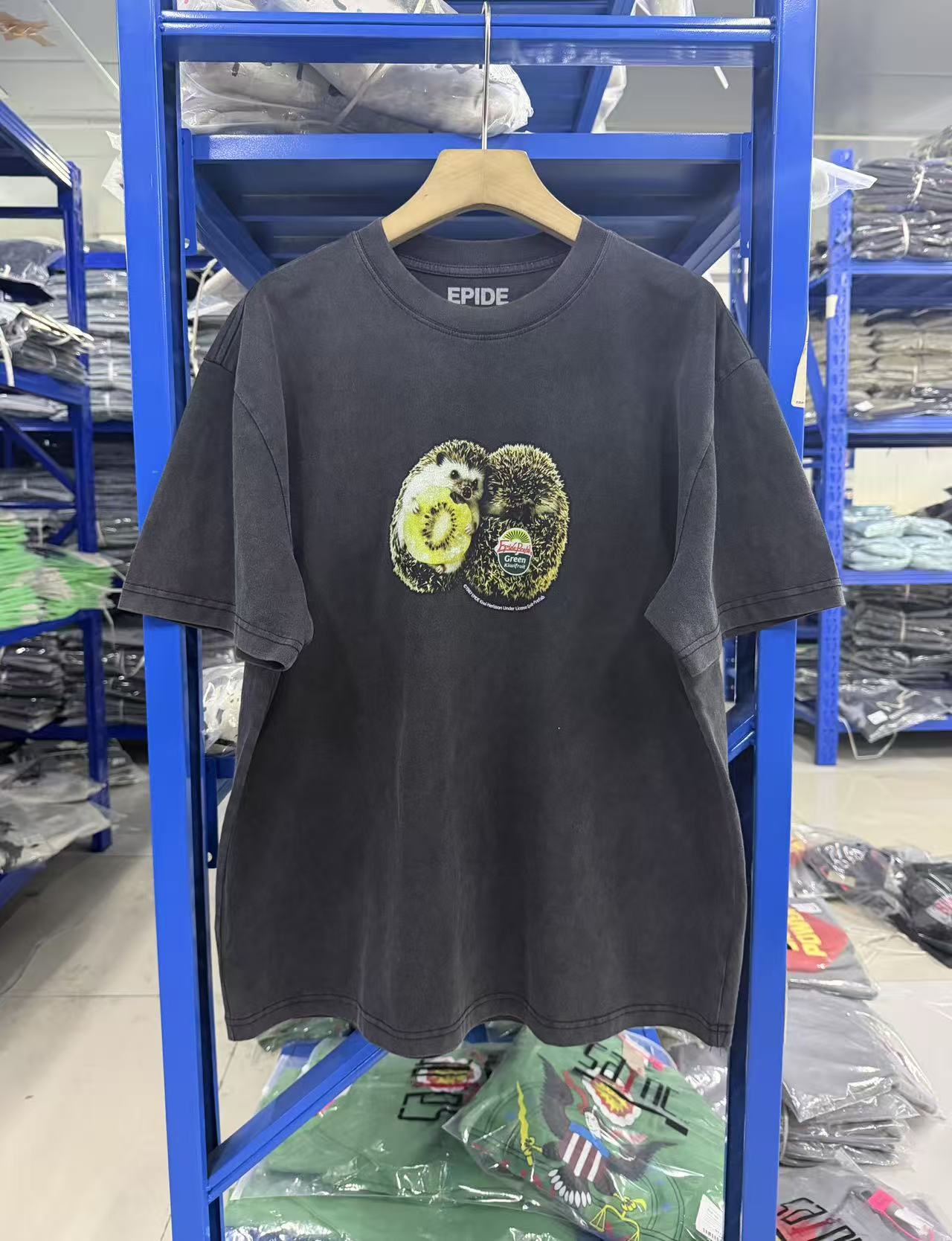 T-Shirt 10698