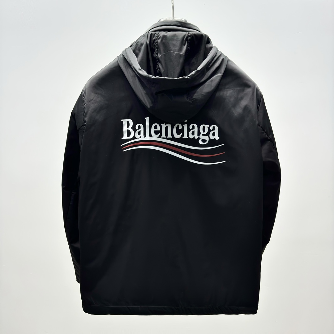 Balenciag@FW24Logo印花长袖拉链薄羽绒外套男款黑色面料涤纶版型合身厚度适中款式其他领型连