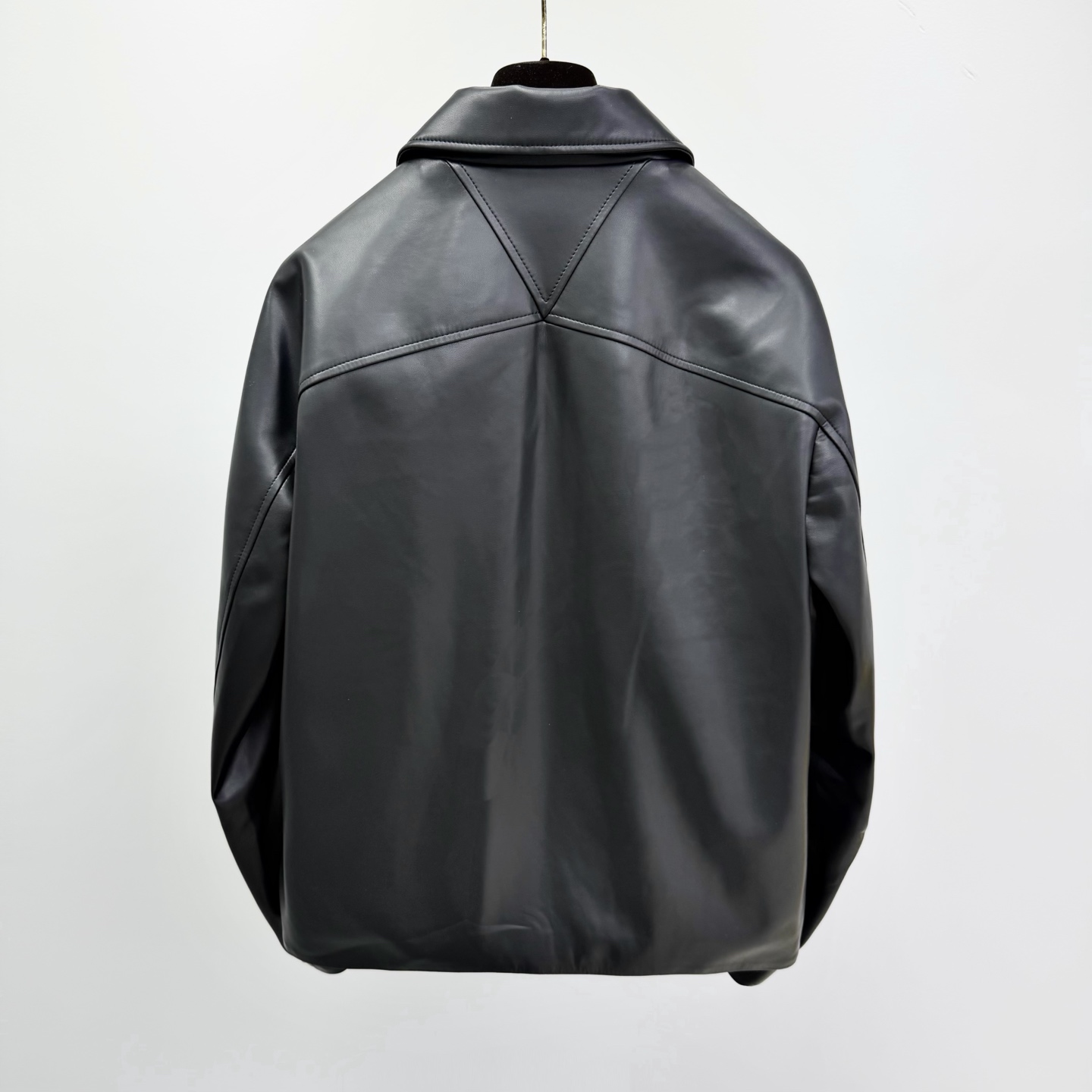 보테가베네타 특허 가공 양피 가죽 램스킨 남성 자켓 상세 이미지 2