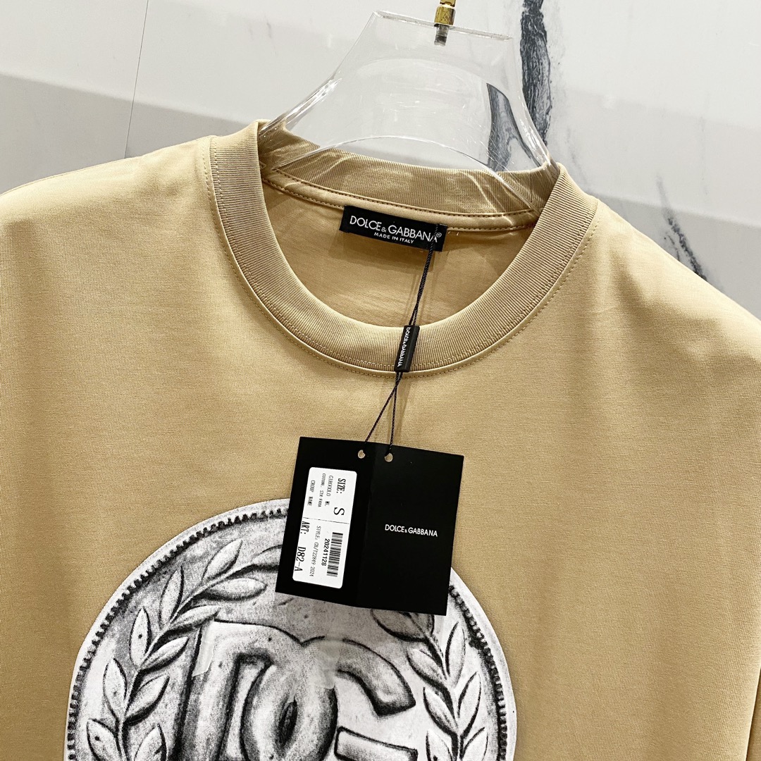 1960s-inspired High-Quality DG Logo T-shirt in Black, White, and Khaki - 图片 7