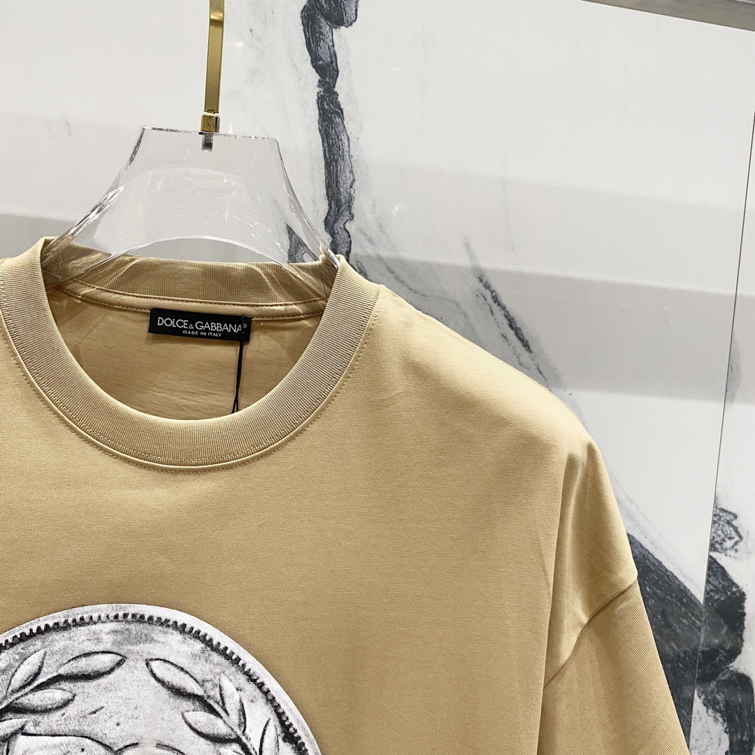 1960s-inspired High-Quality DG Logo T-shirt in Black, White, and Khaki - 图片 3