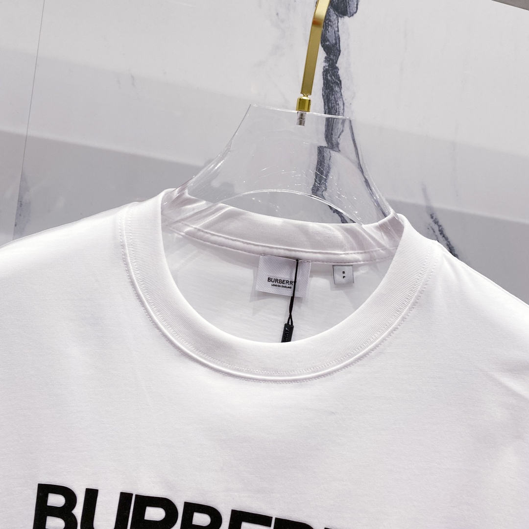 Burberry Classic Logo T-Shirt - Premium Cotton, Comfortable Fit, Stylish Design 7 i1732373806 1333 0