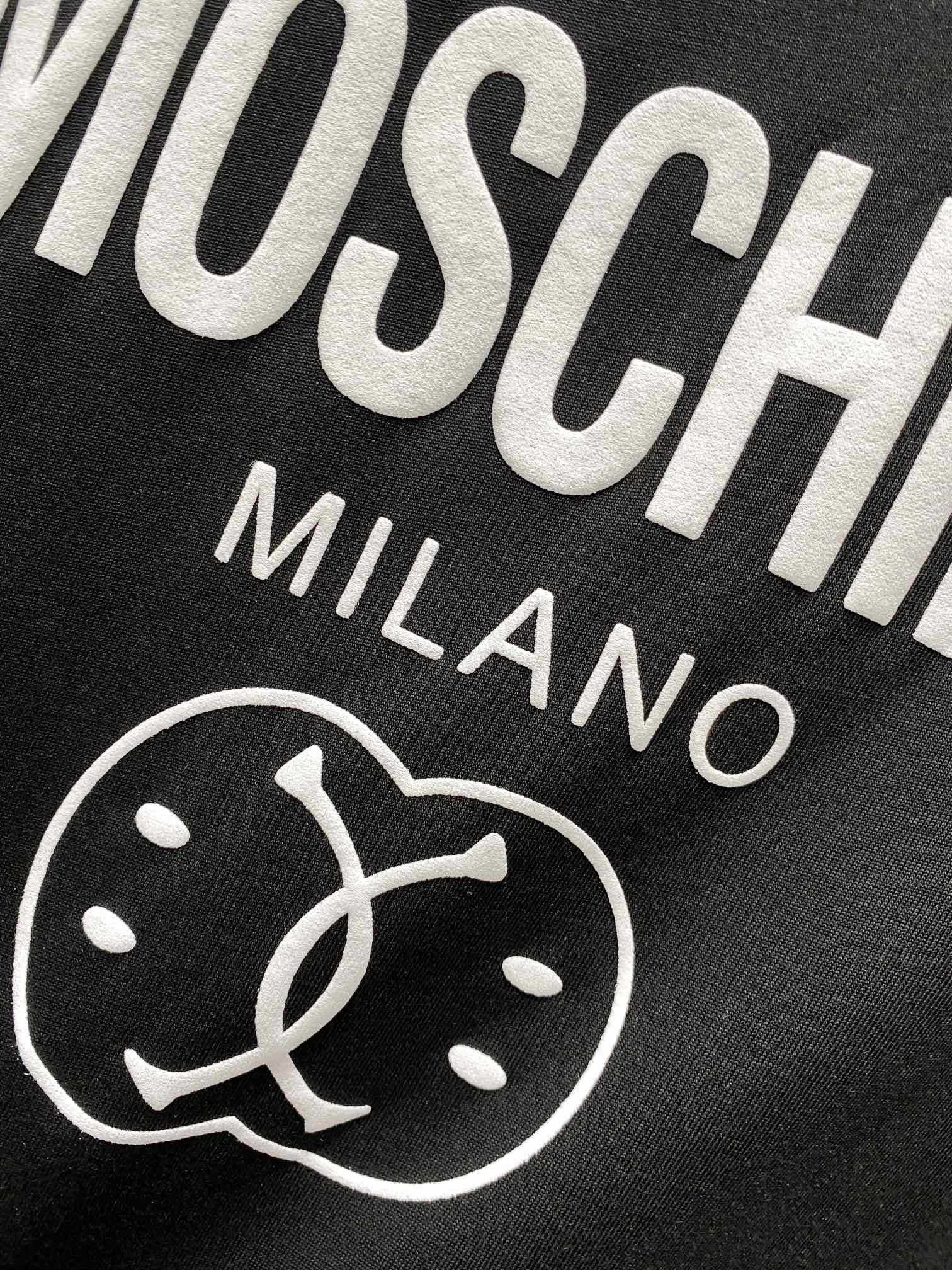 High-Quality Moschino T-shirt with Classic Logo in Various Colors and Sizes - 图片 6