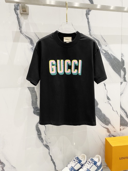 Gucci Camiseta de Manga Corta con Logo en Contraste para Hombre 1 Gucci Camiseta de Manga Corta con Logo en Contraste para Hombre