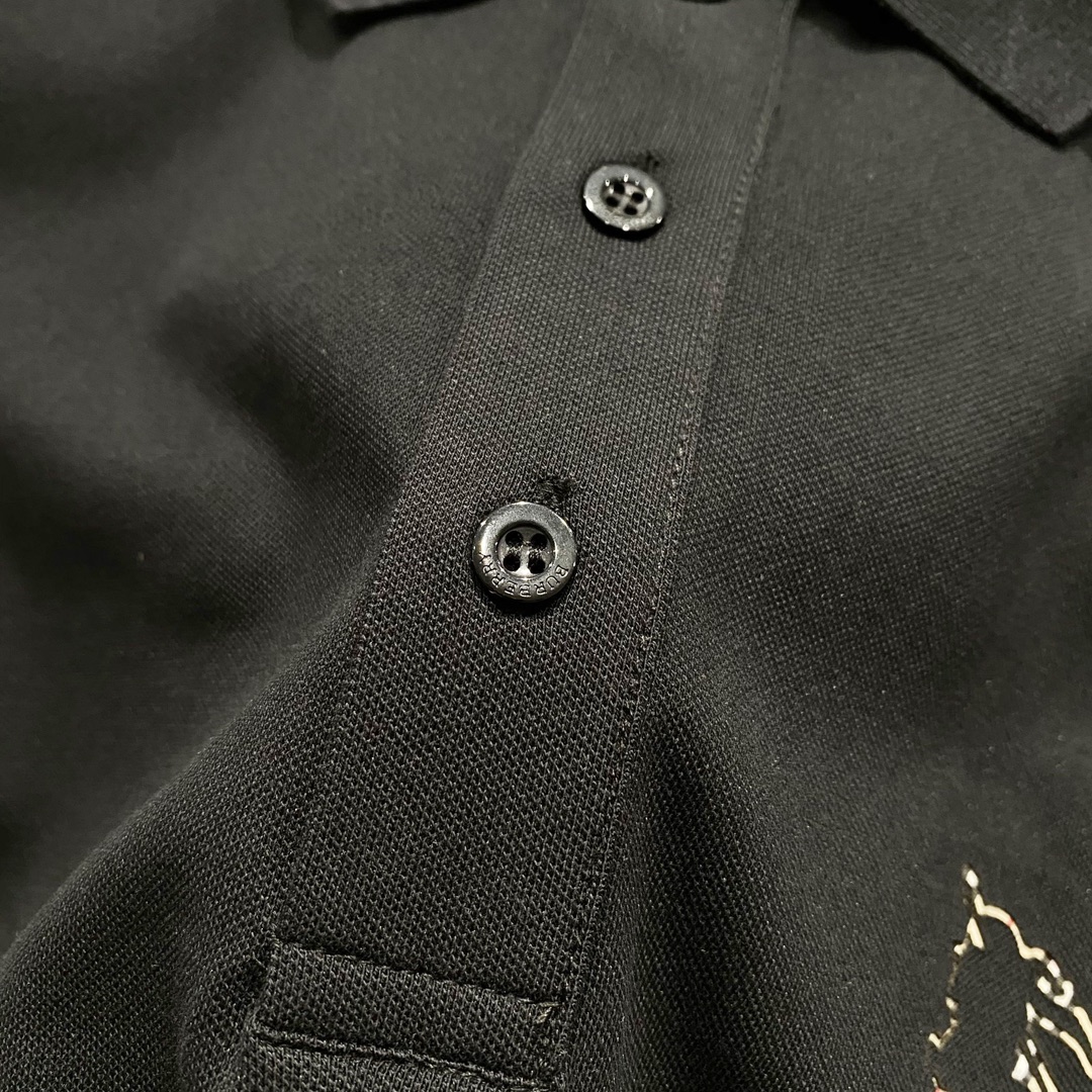  
BURBERRY 巴宝莉 翻领POLO衫
经典简约格纹镂空战马LOGO小标
官方同步  商务首选
时
